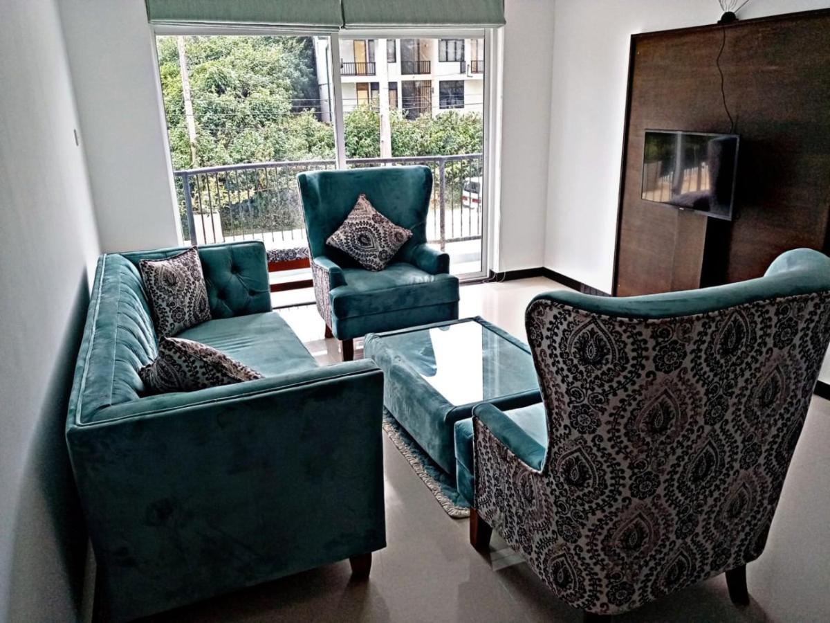 Lake Infinity Residences - * Nuwara Eliya