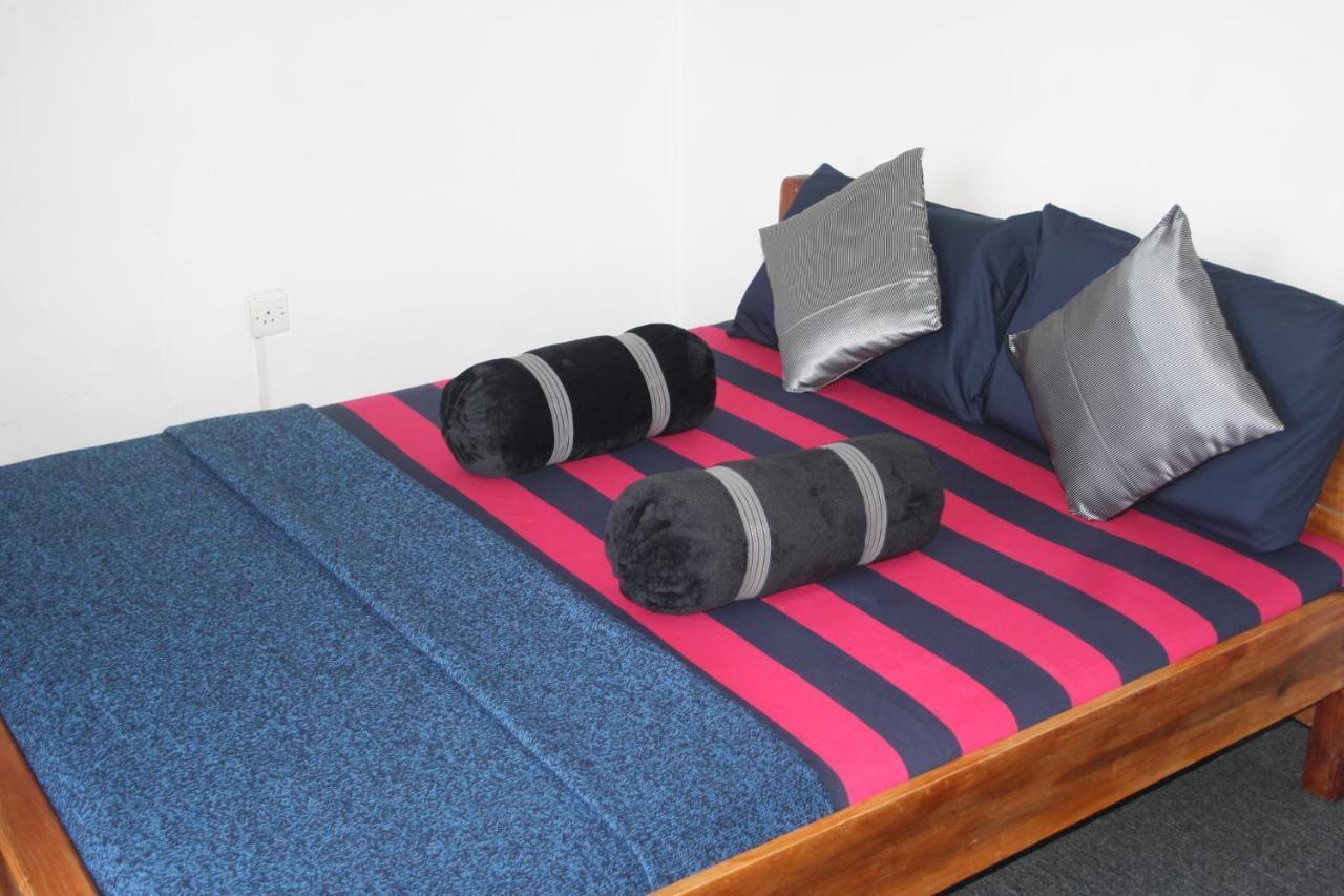 Hotel Bezel 3*