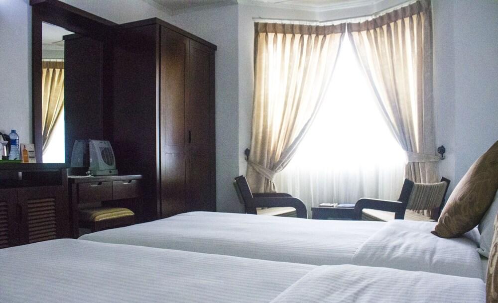 Hotel The Rock 3*