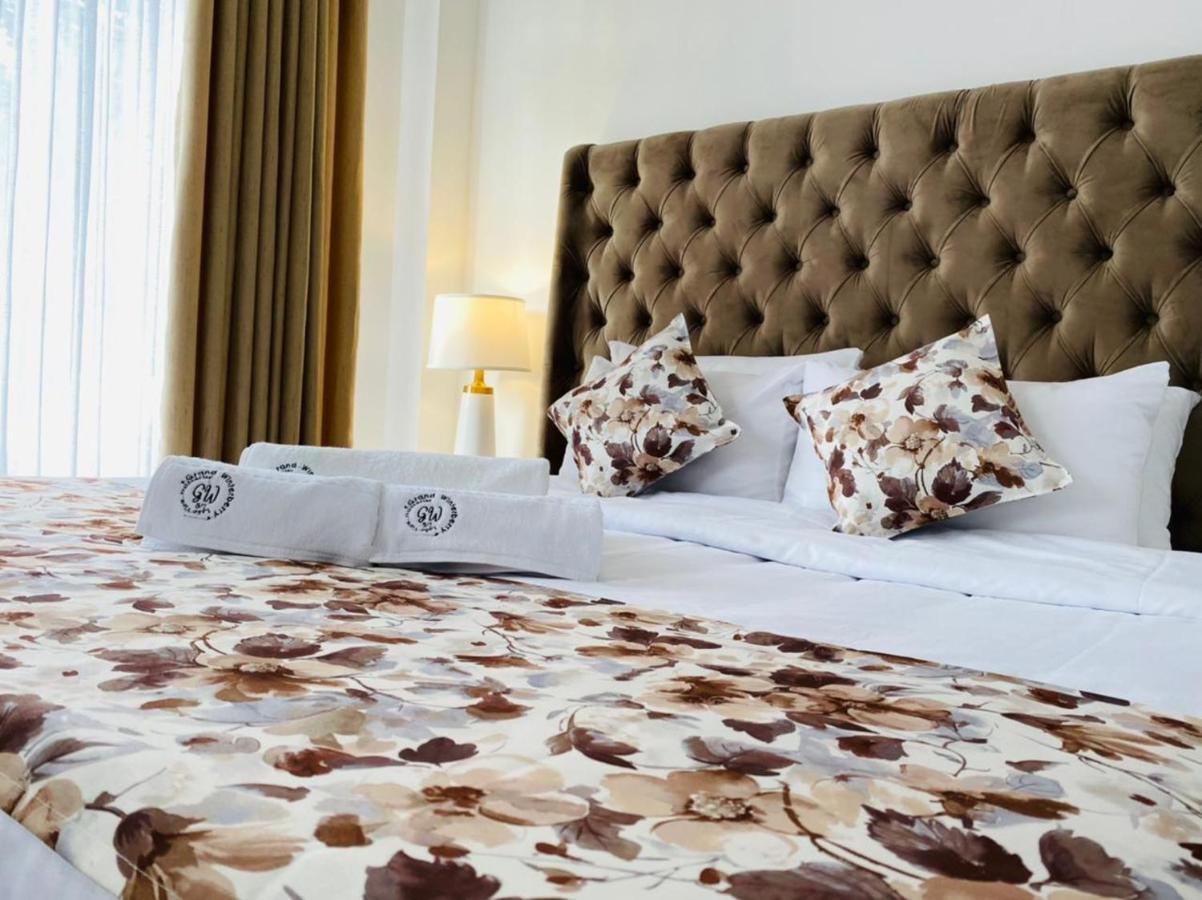 Grand Winterberry - View Luxury *