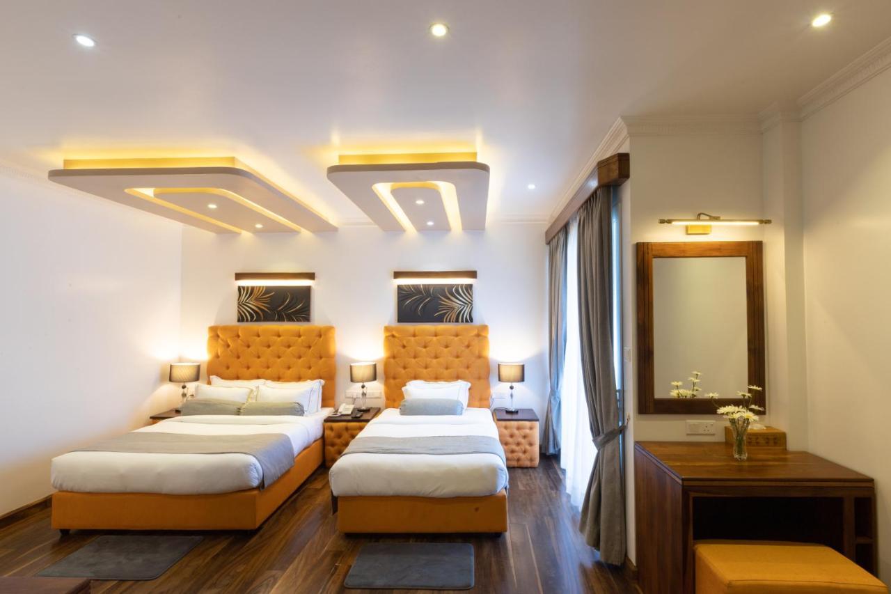 Grand Turf Hotel