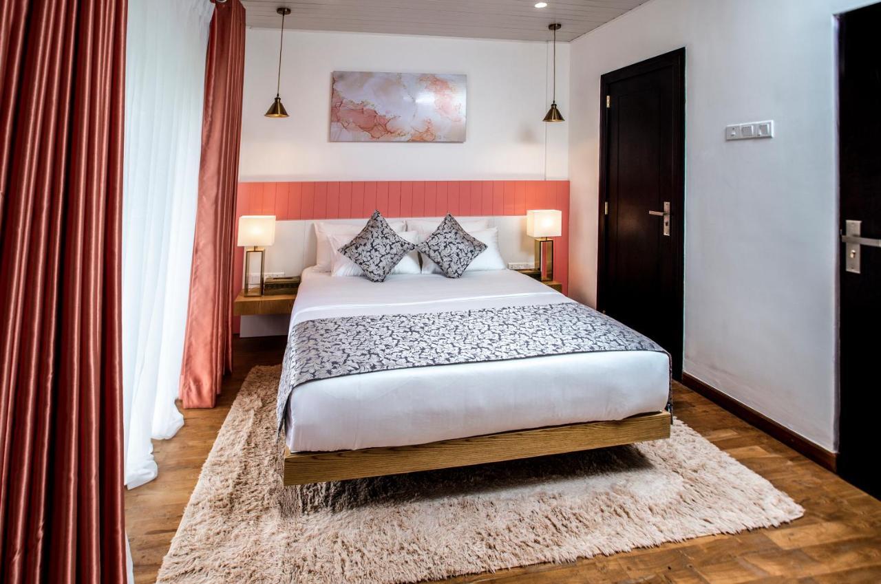 The Breeze Luxury *
