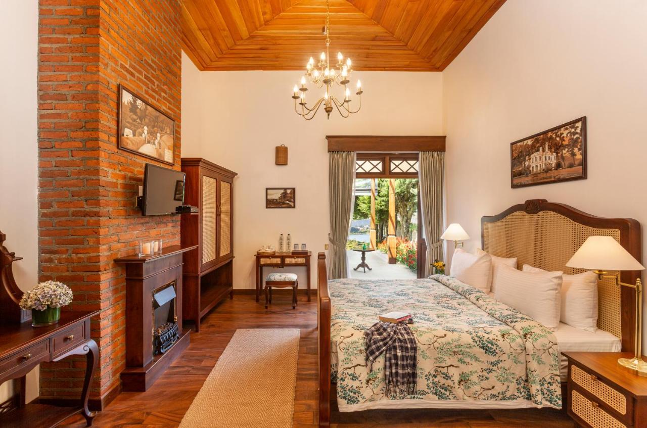 W15 Gregory Resort 5*