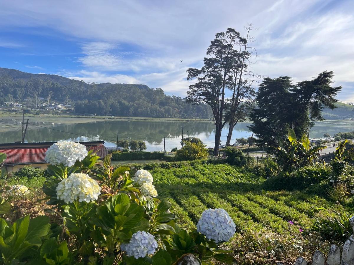 Lakeside Garden 湖畔花园山居