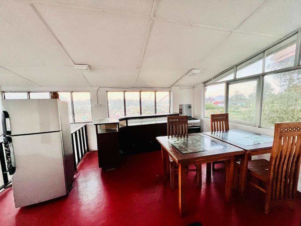 Guest house Emerald Bay Nuwaraeliya Nuwara Eliya