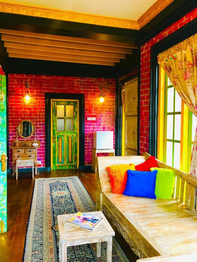 Serendipity Artistic By Heidis Guest house *