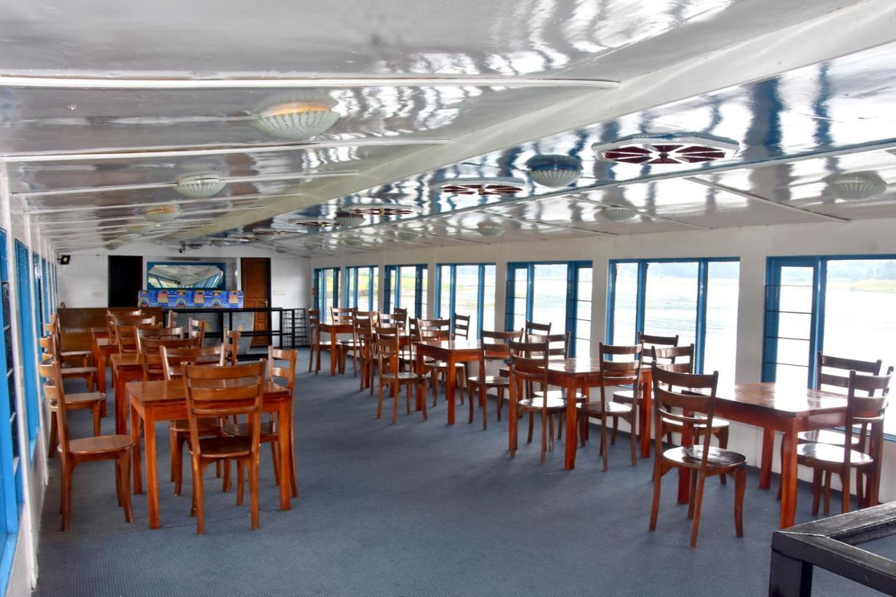 H2o Boat House Botel