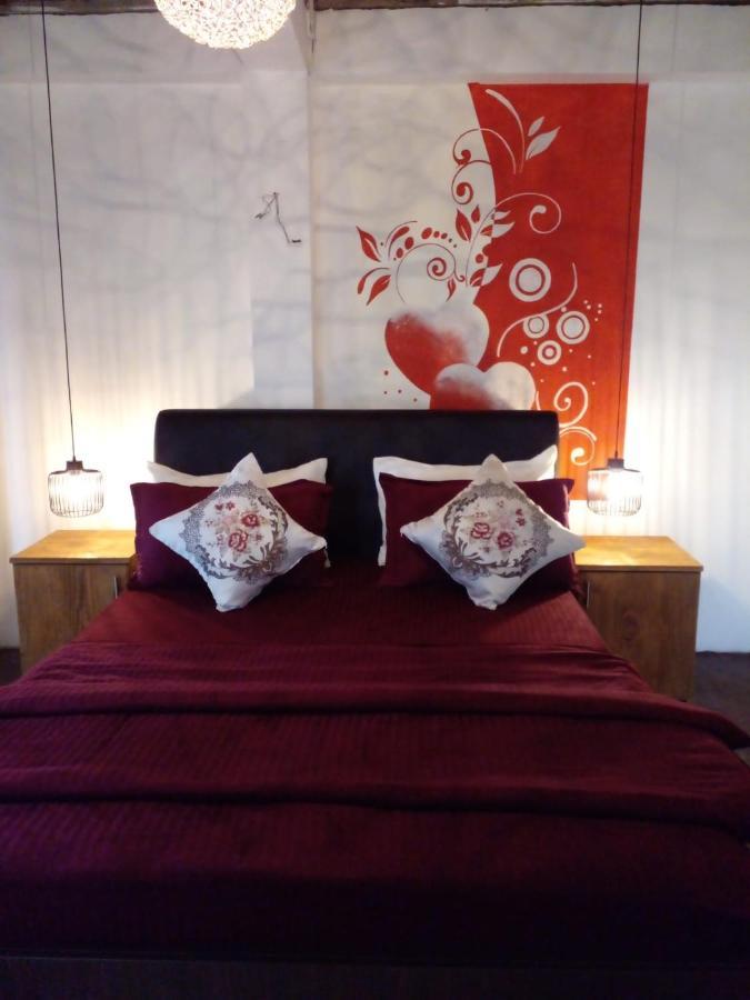 Guest house Amaraai Edge *