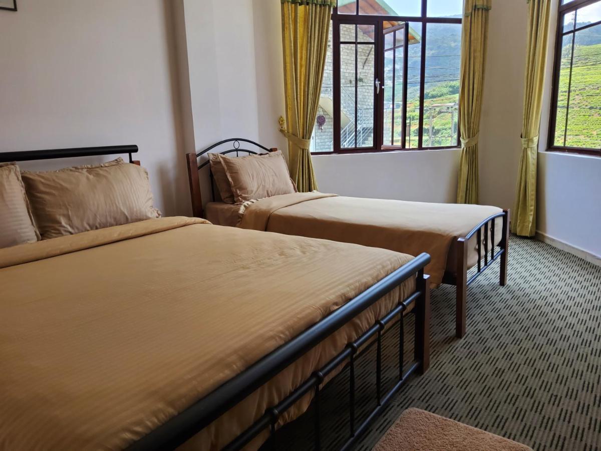 Royal Hotel *