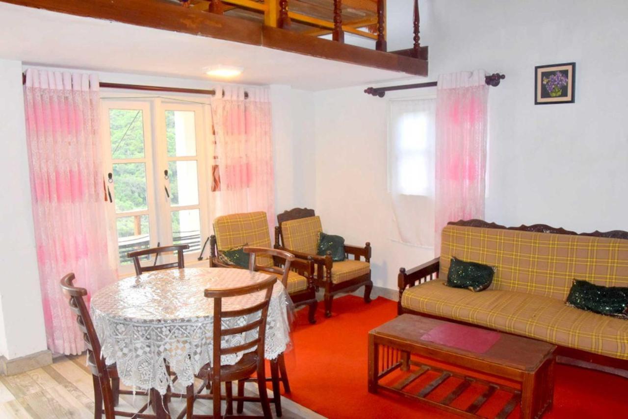 Forest View Hotel *