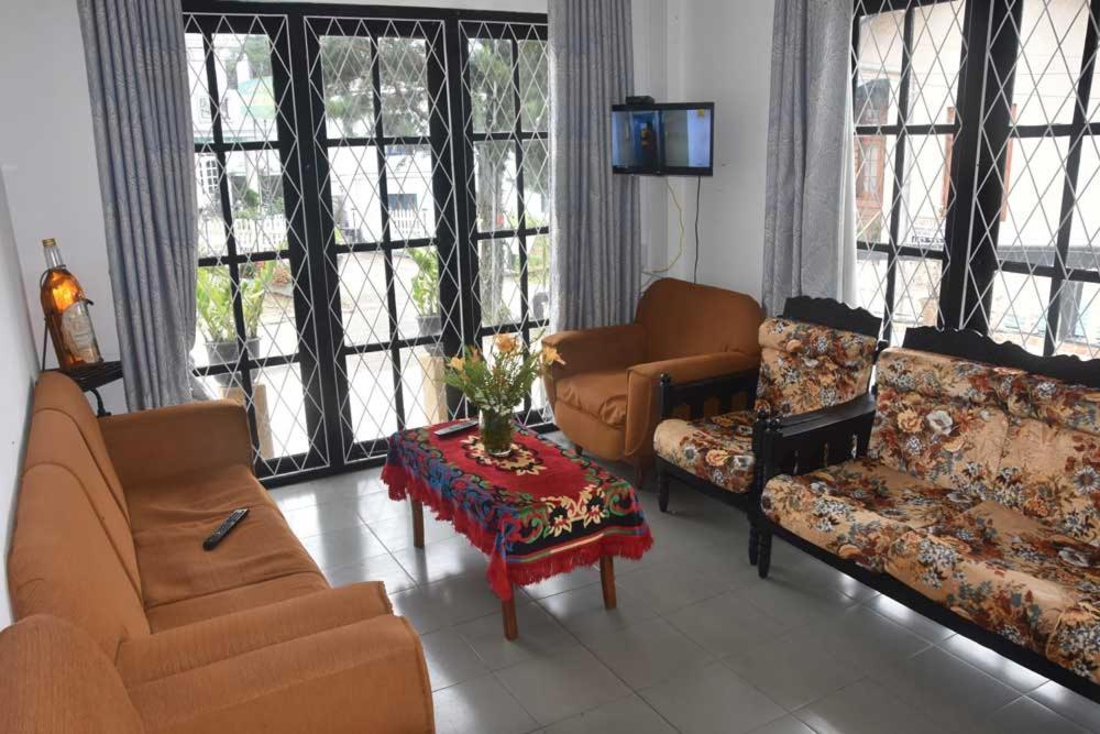 Nuwaraeliya Kings Court Nuwara Eliya