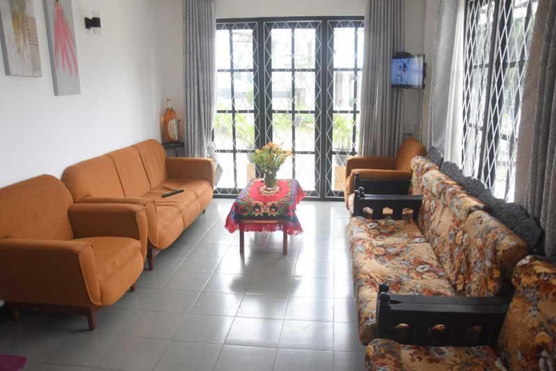 Guest house Nuwaraeliya Kings Court 3*