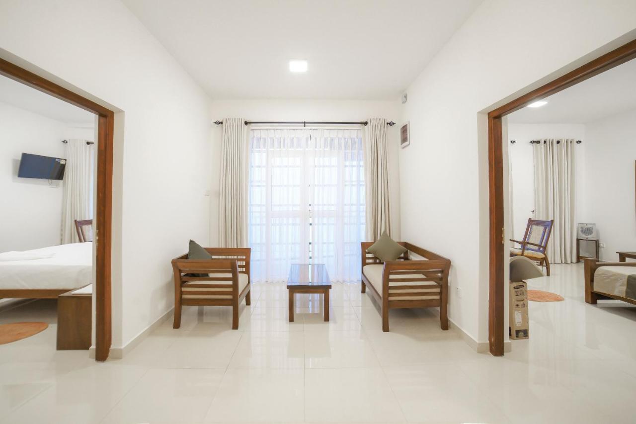 The Montfort, Nuwaraeliya Bed & Breakfast *