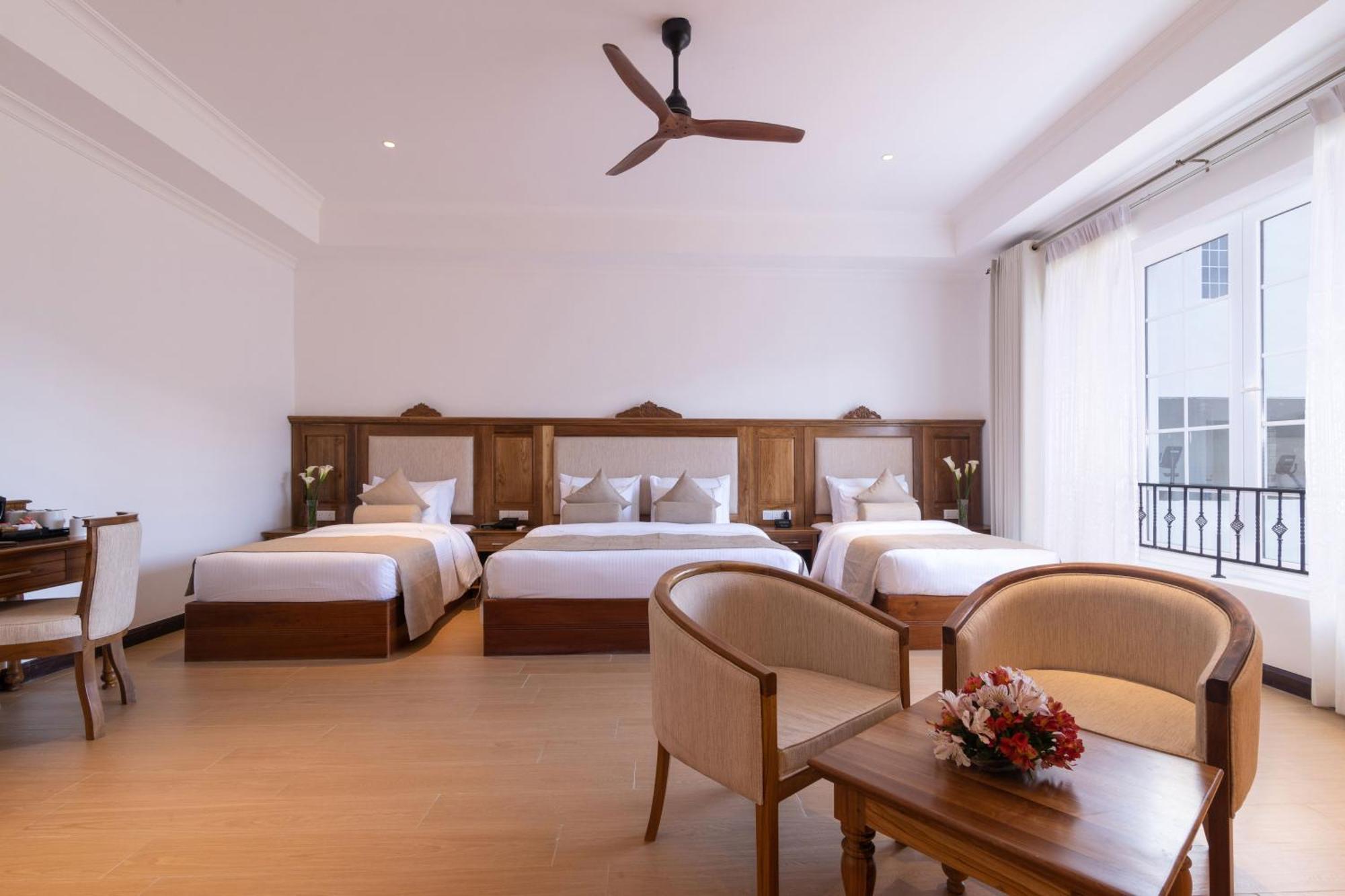 Araliya Red - Budget Friendly Hotel- Where Find Stunning 360 Panoramic View Of