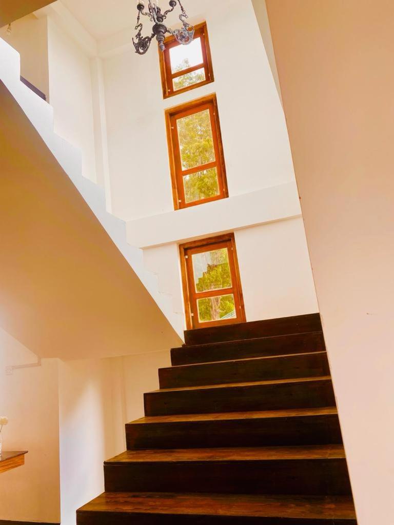 Nuwaraelliya Euphoria White House Guest house Nuwara Eliya