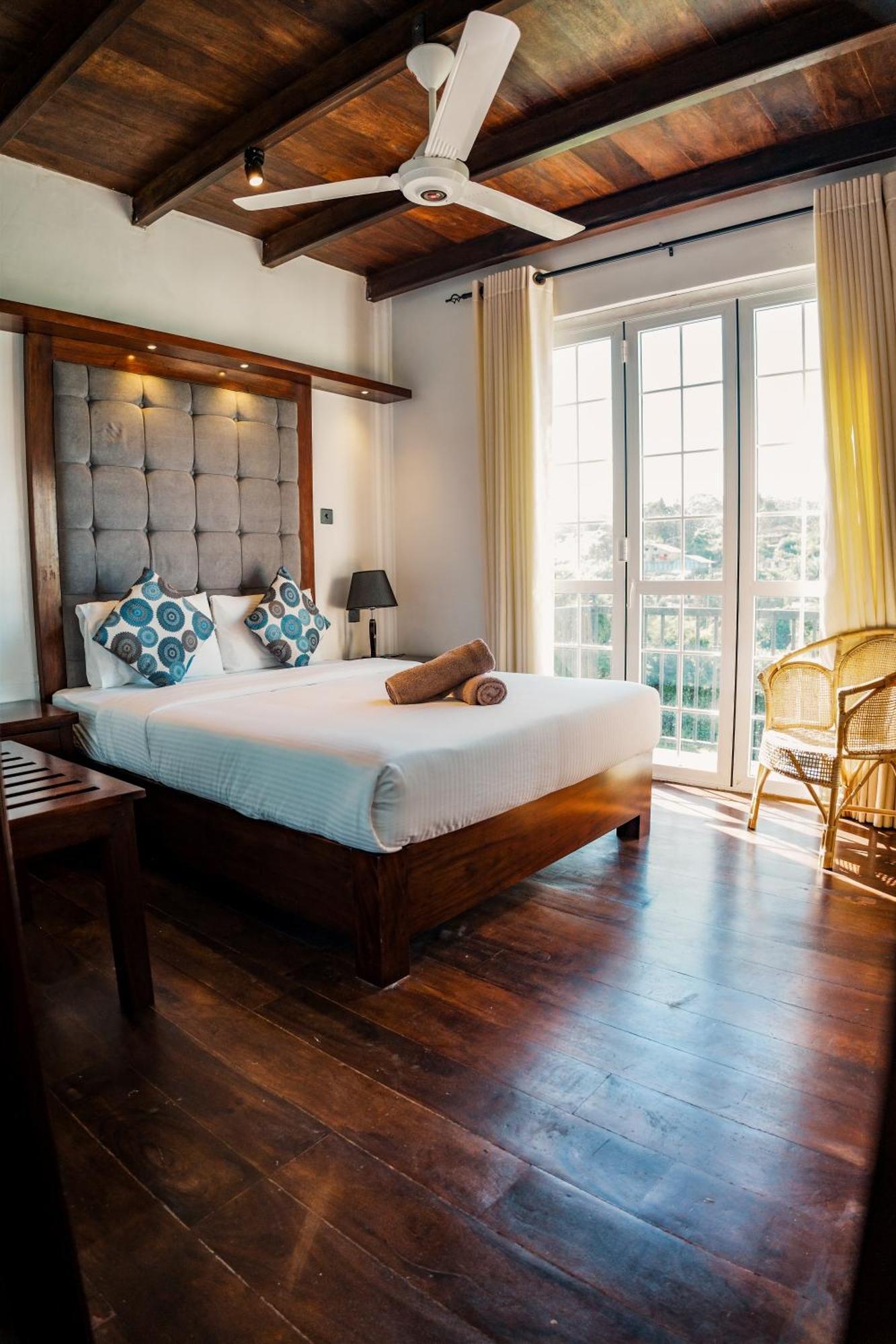 Kensington Place Apartment *