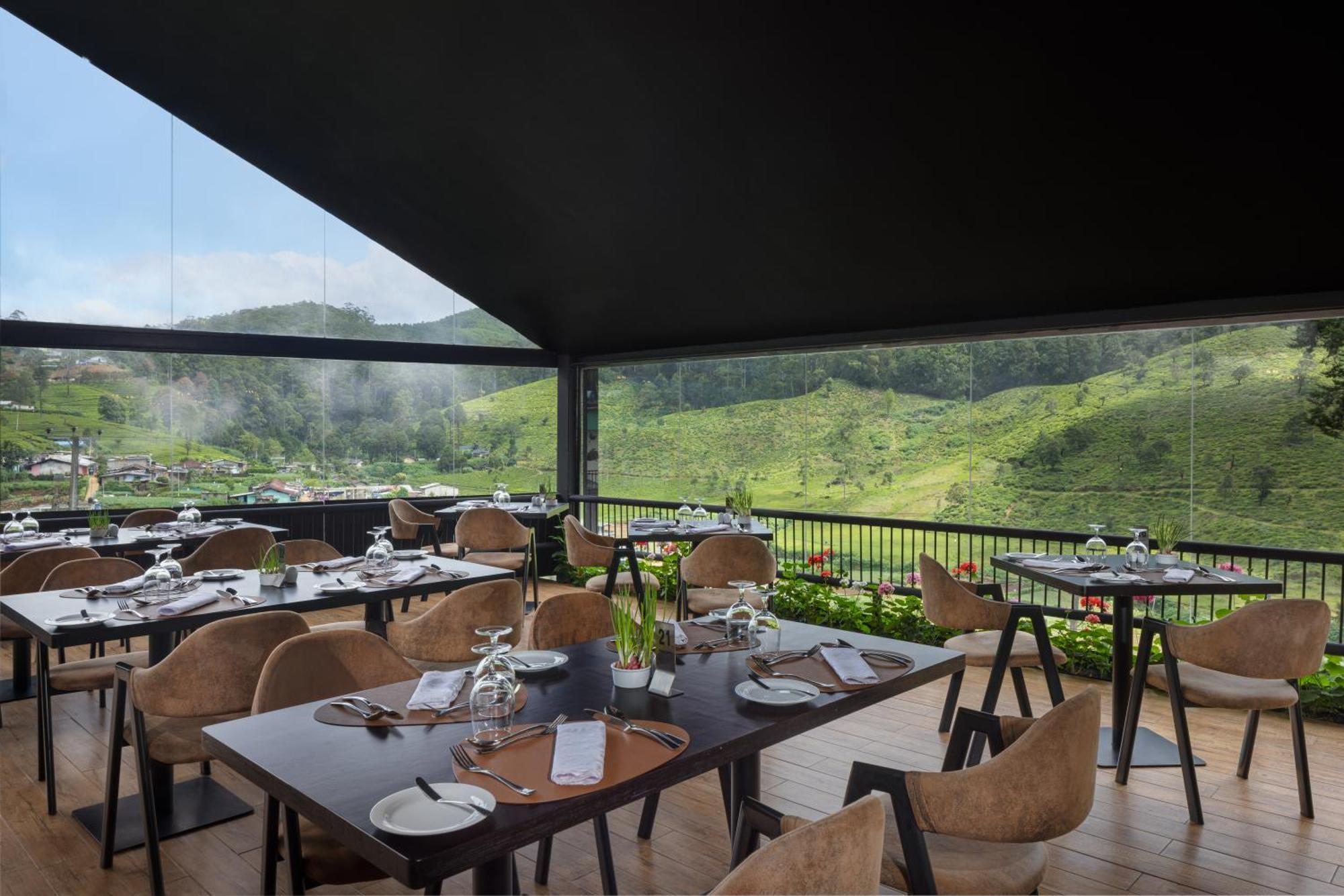 The Golden Ridge Hotel 5*