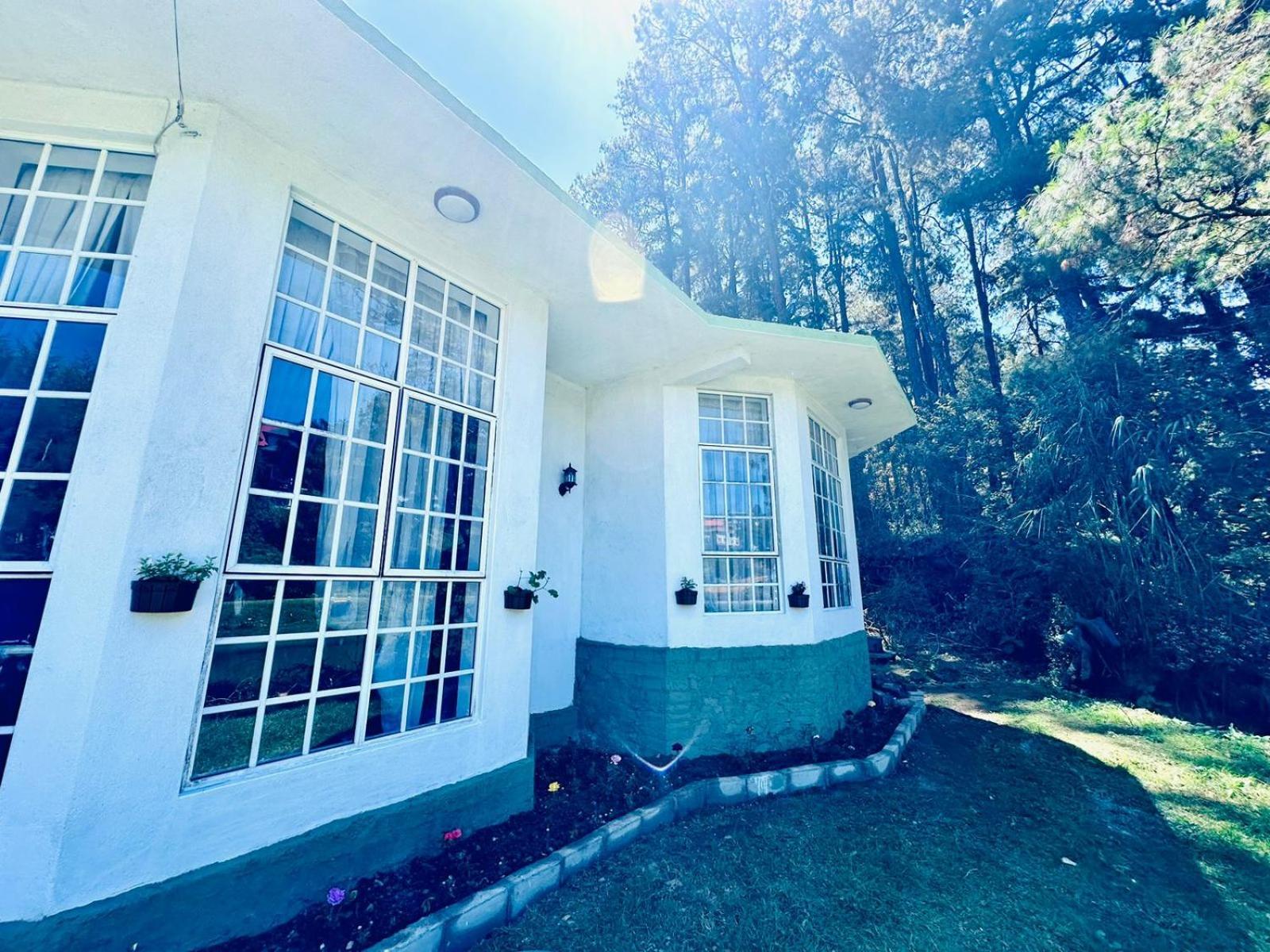 Villa Lakeside By Clover Nuwara Eliya
