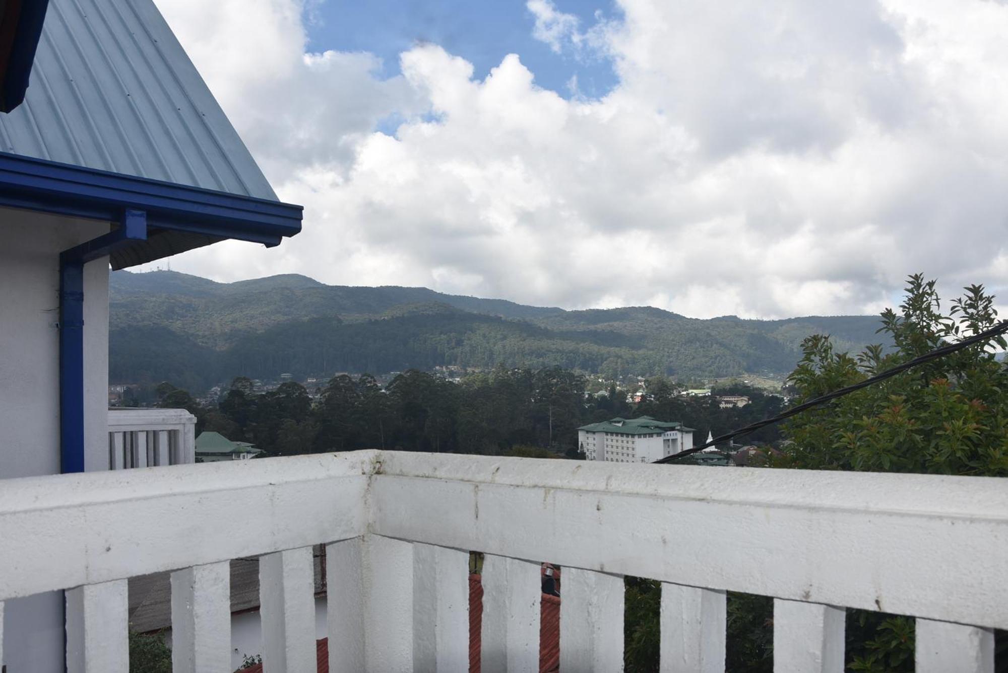 Birds Peak Nuwaraeliya * Nuwara Eliya