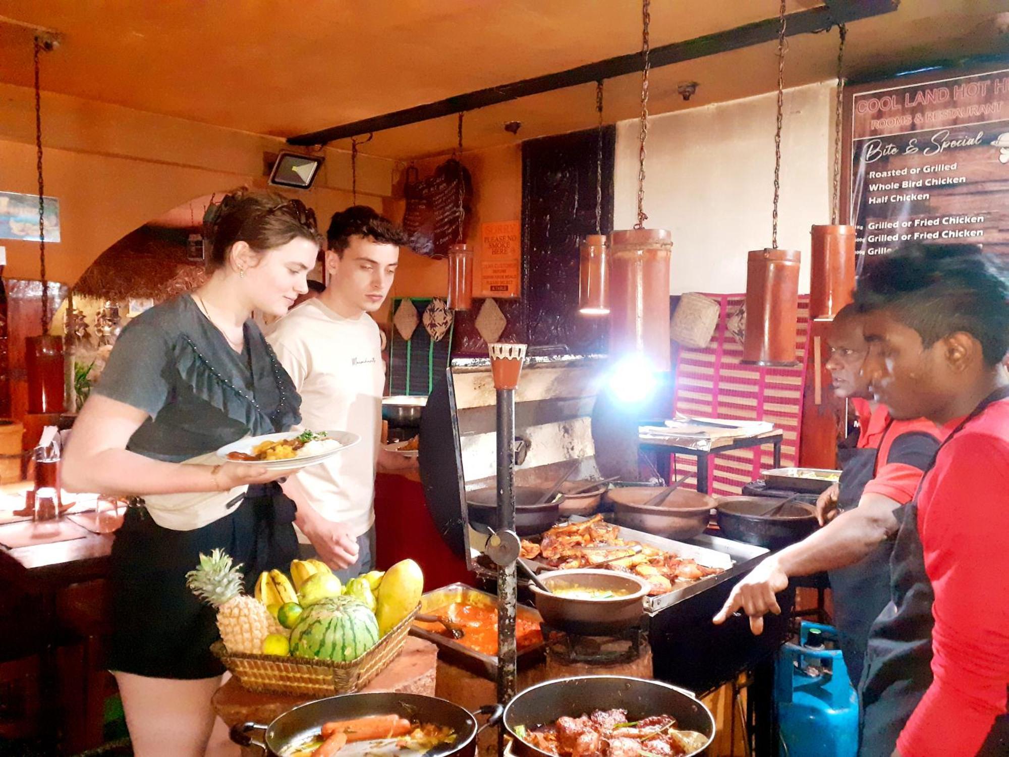 Guest house Cool Land Hot Hut & Restaurant Nuwara Eliya