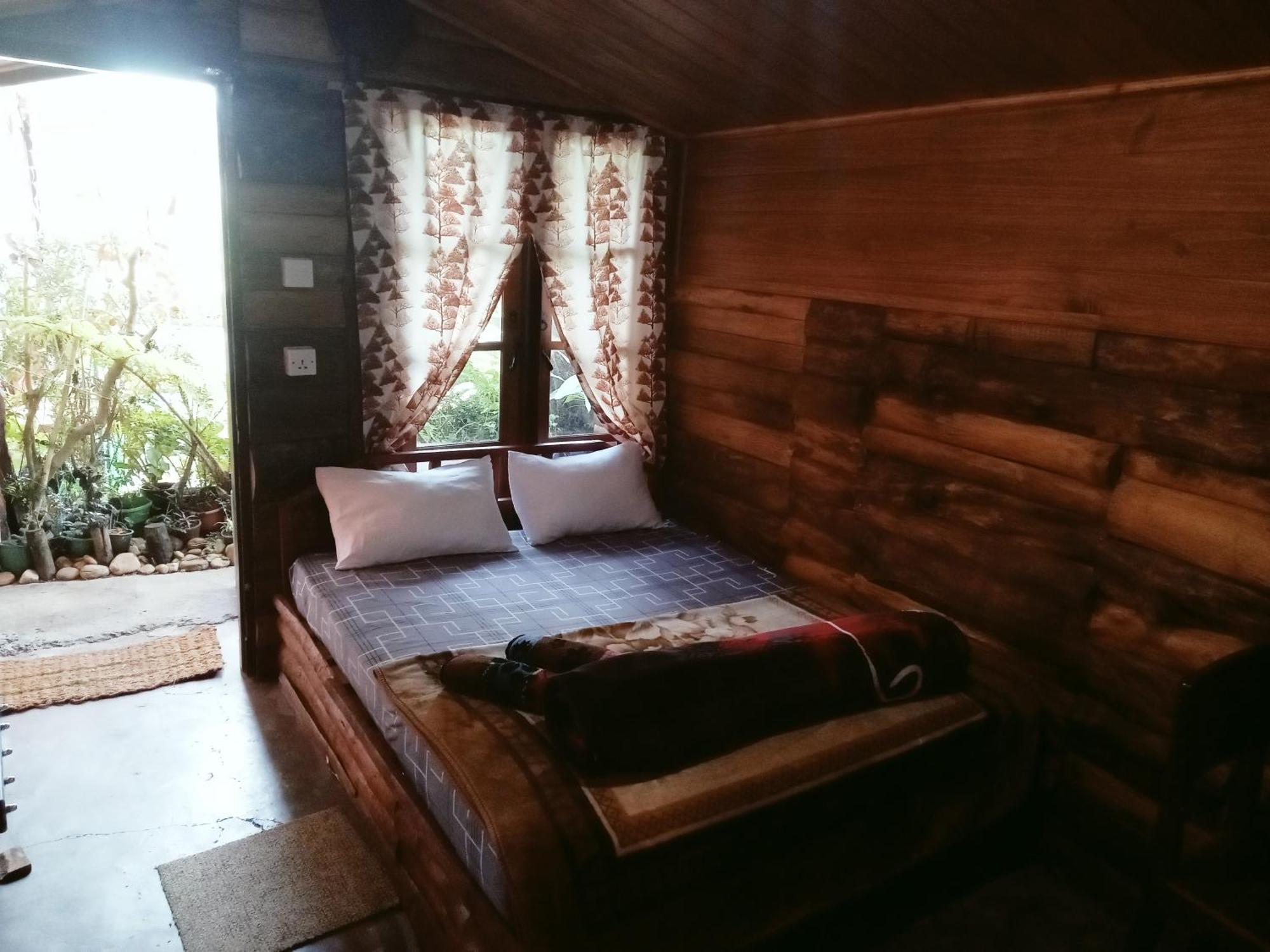 20/20 Wood Nuwara Eliya