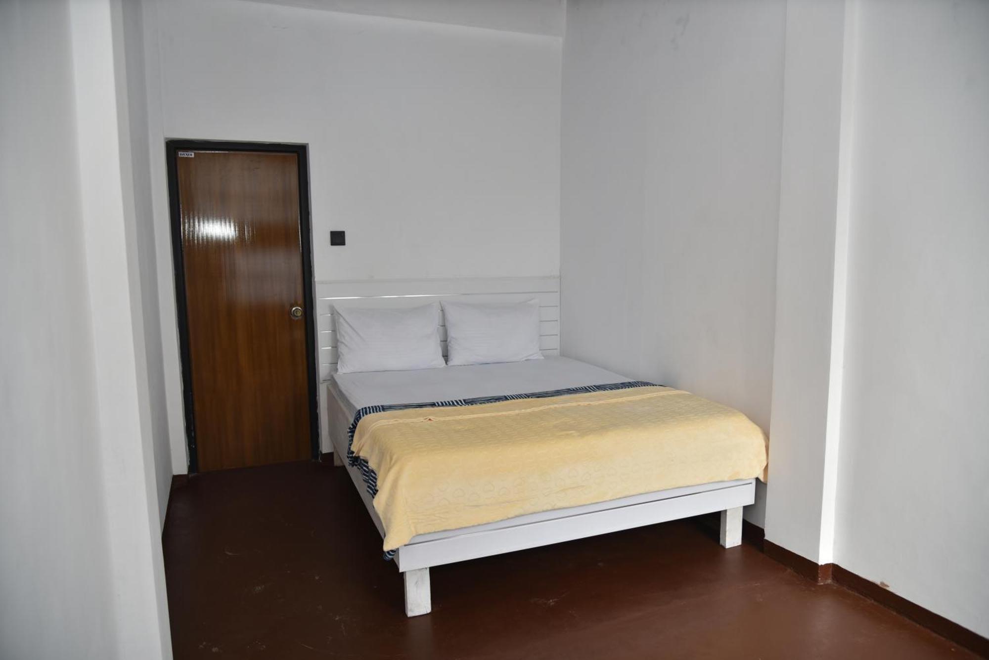 Shiny Cot Double With View Nuwara Eliya