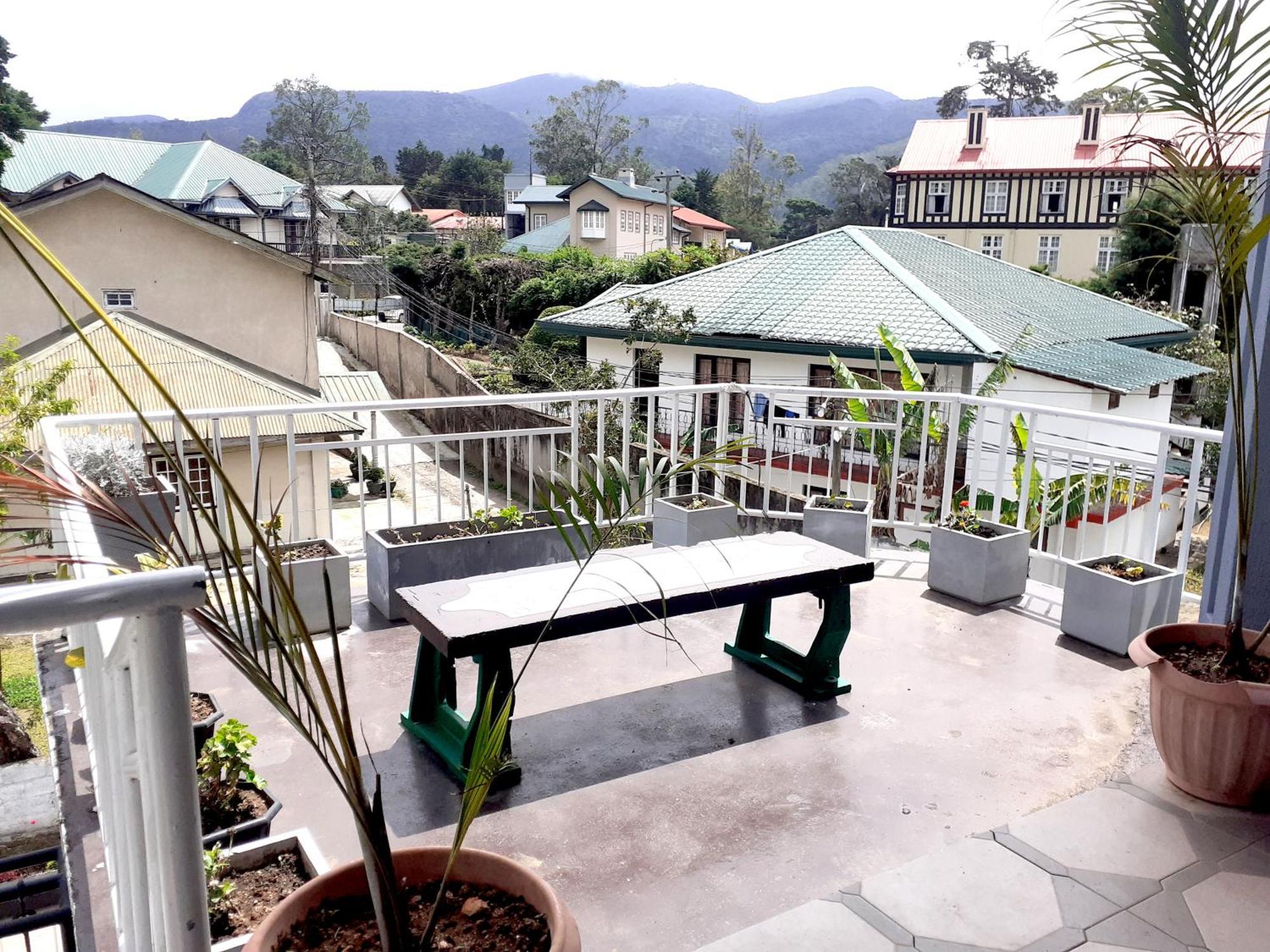 J J S & Nuwaraeliya 3*