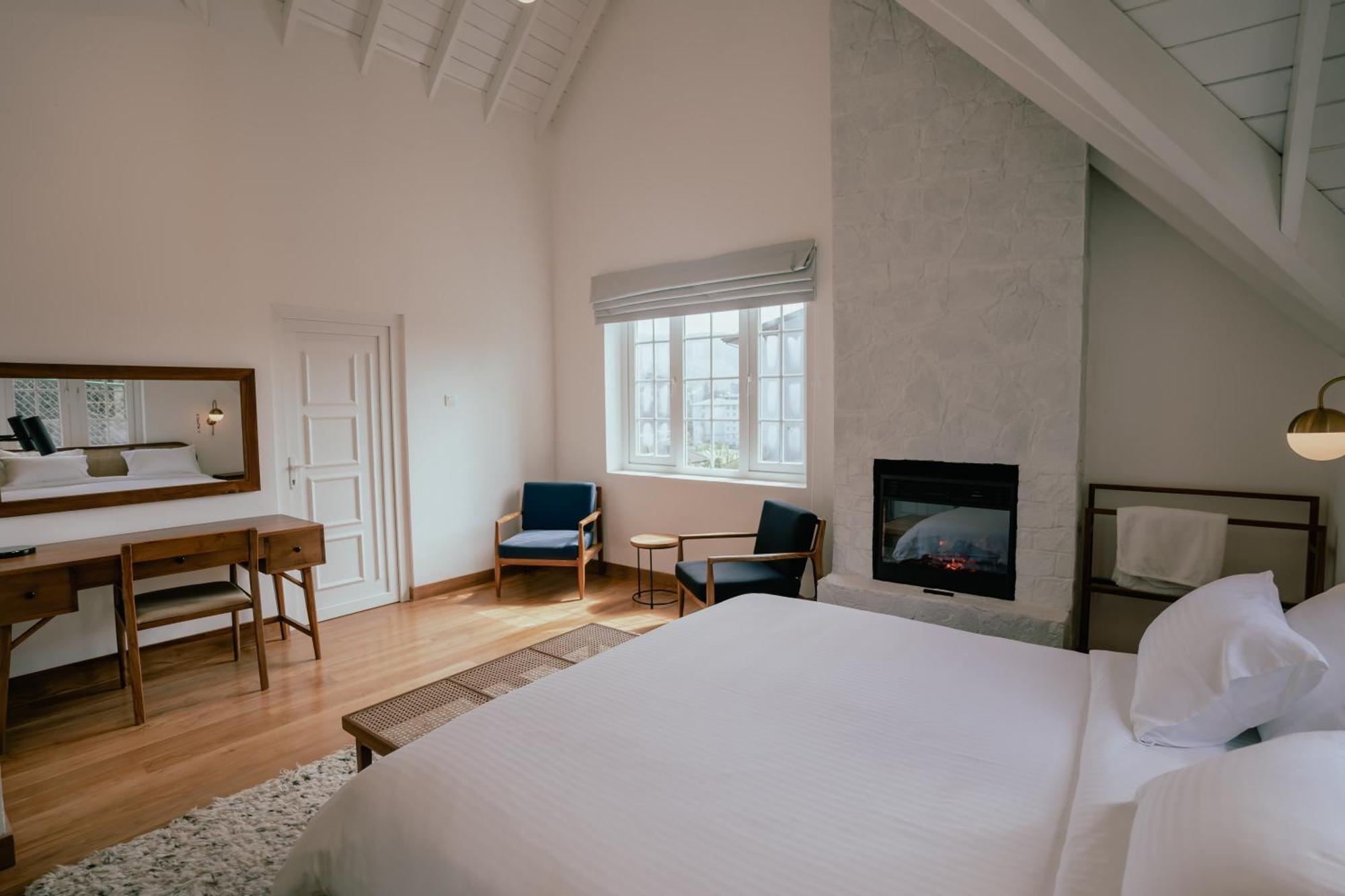Villa Skye - *