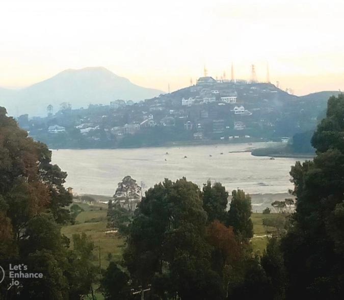 Nuwaraeliya Penthouse With Pool & Panaromic Views Apartment *