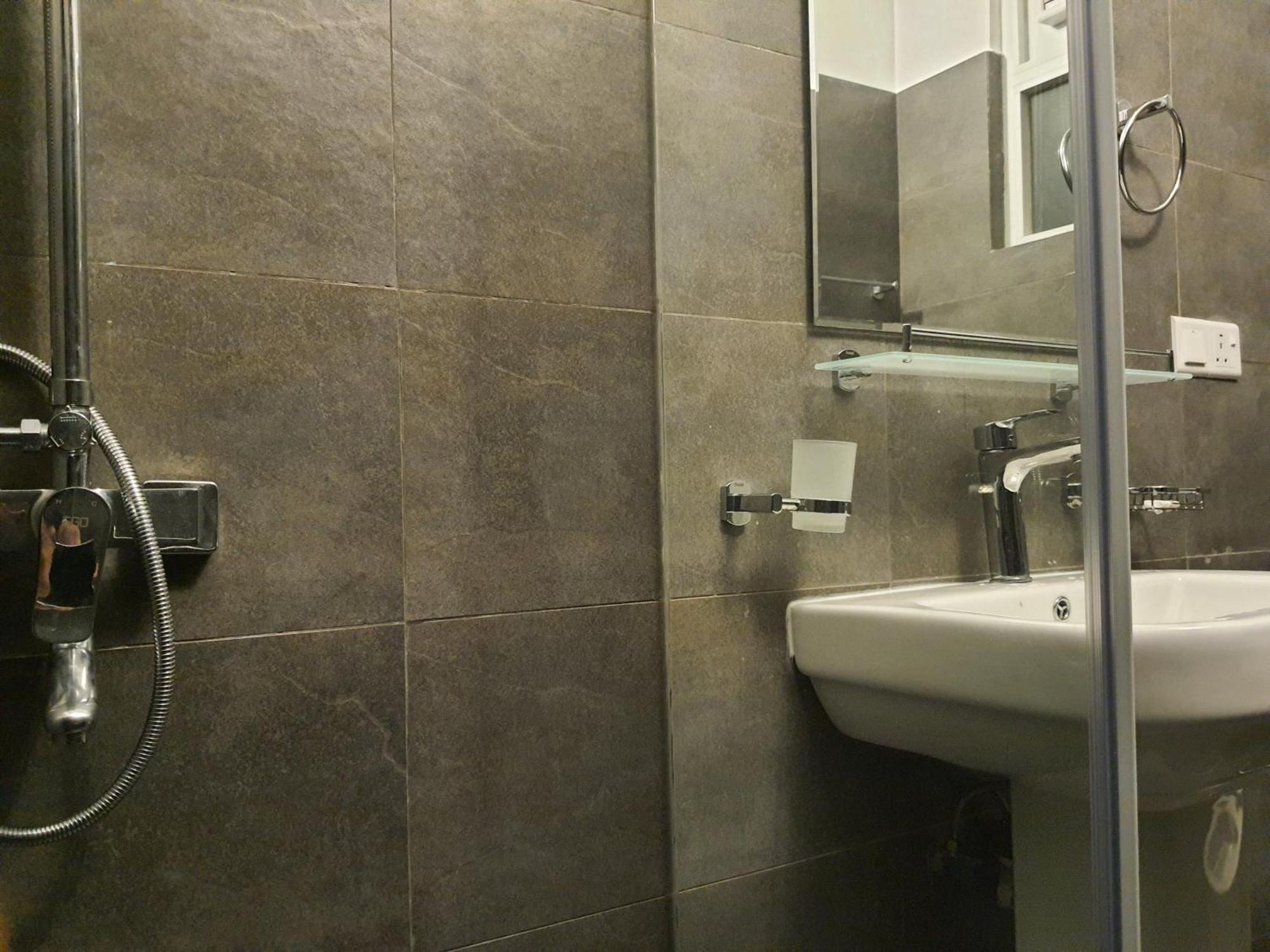 Mount View Two Bed Apartment *