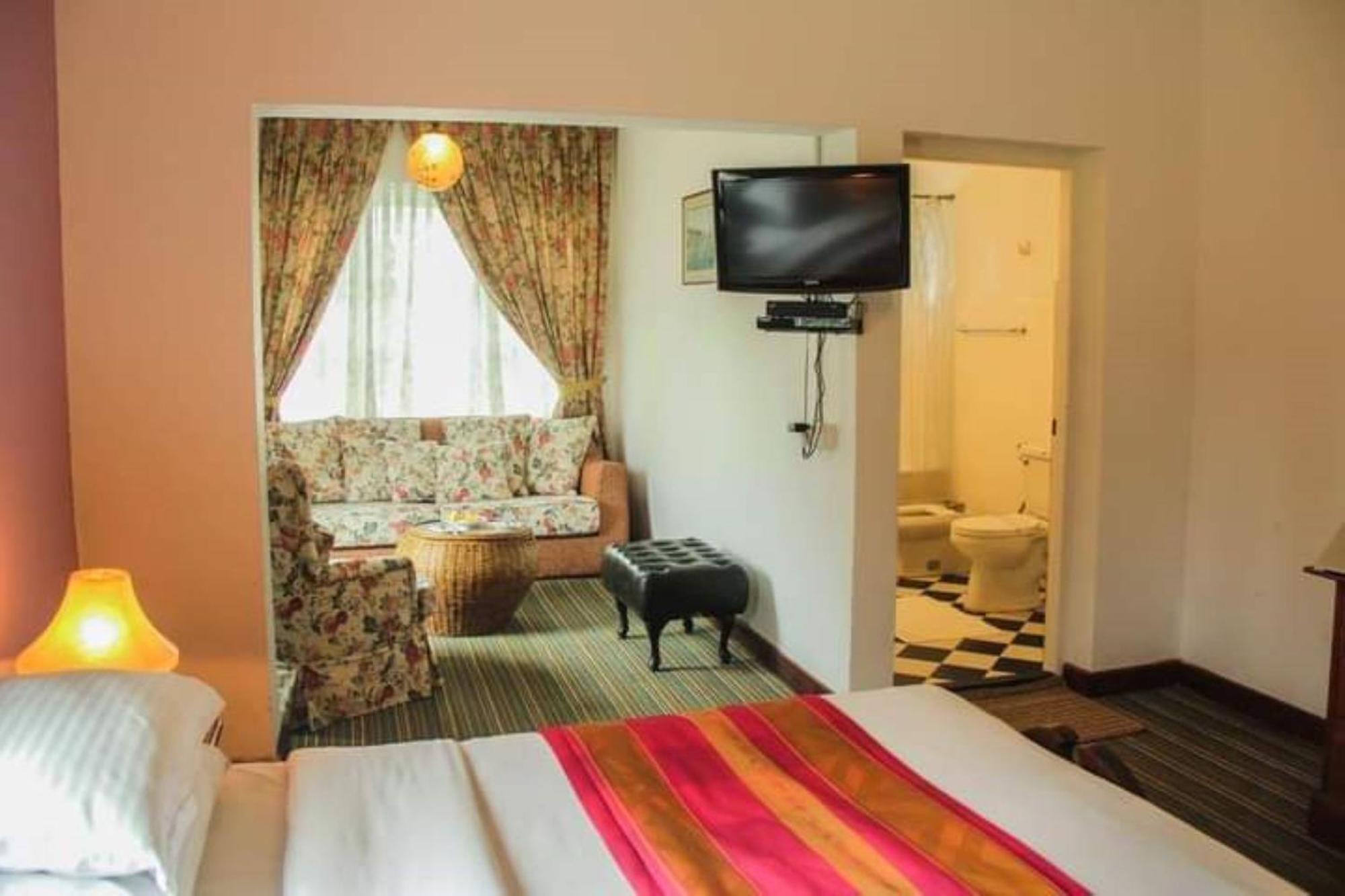 Hotel Glendower 4*
