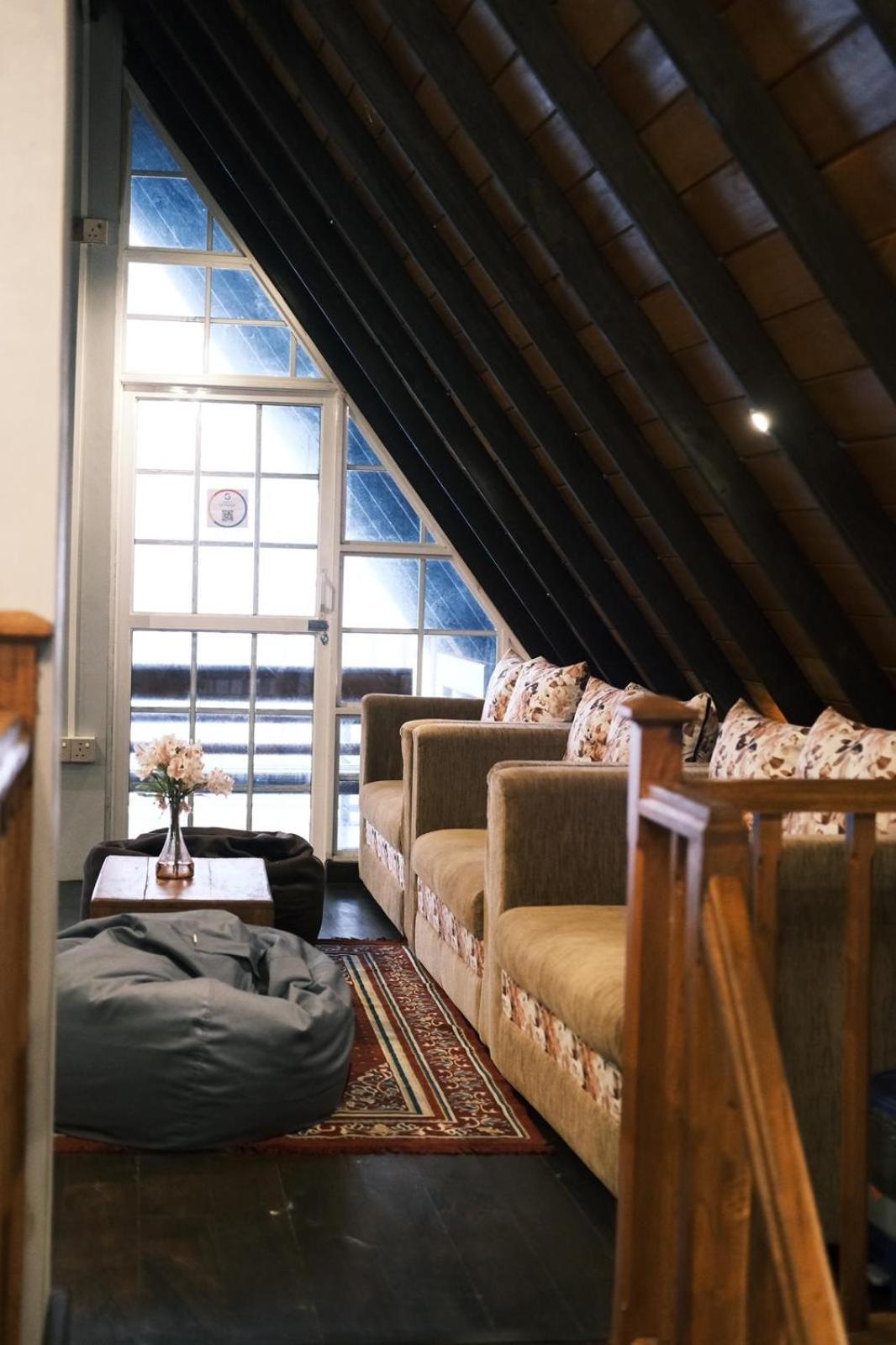 Chalet 7000 Feet Nuwaraeliya Nuwara Eliya