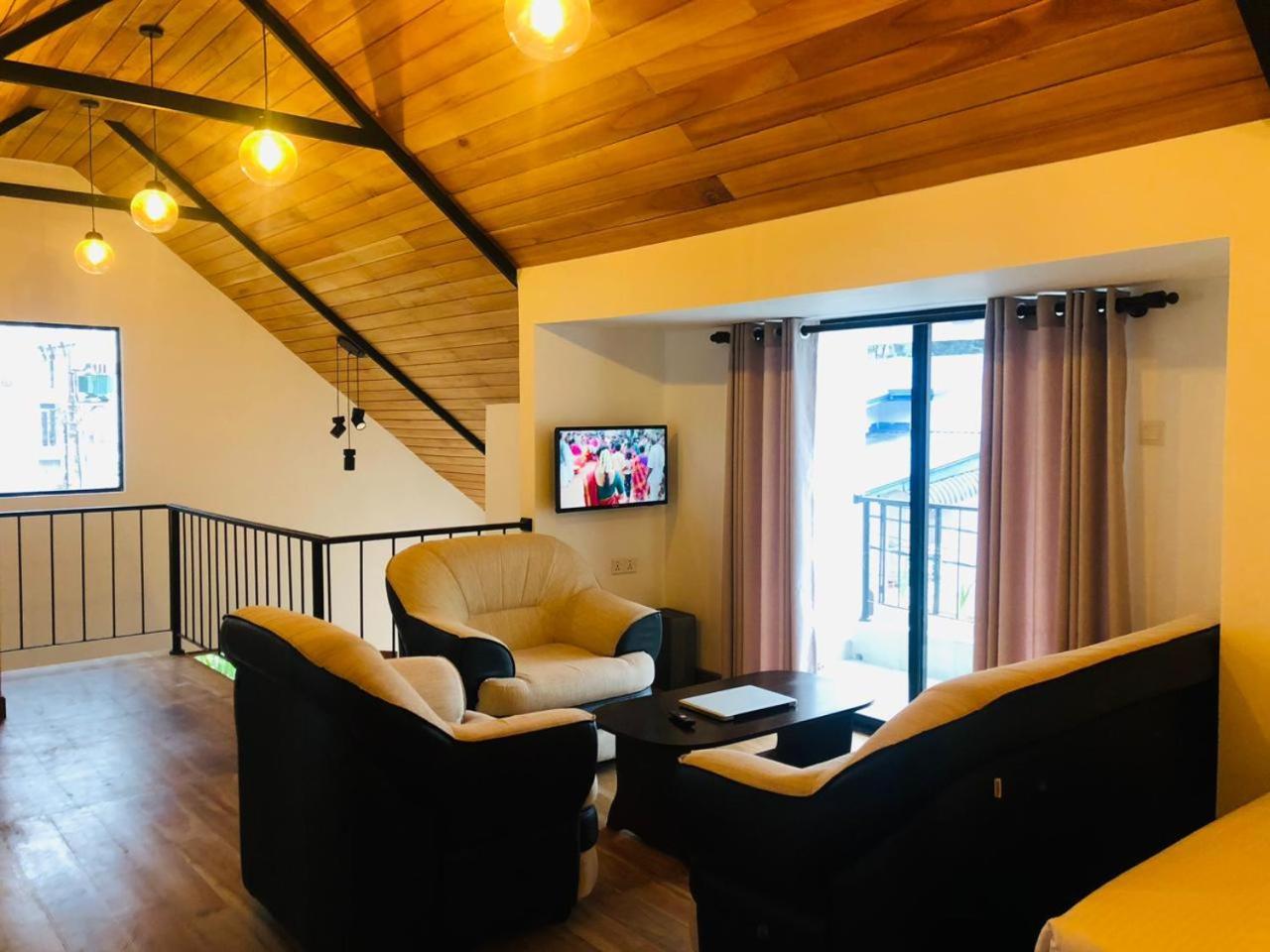 R21 Nuwara Eliya