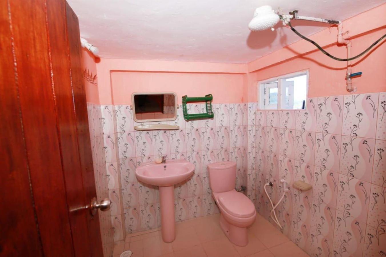 Apartment Guest In *