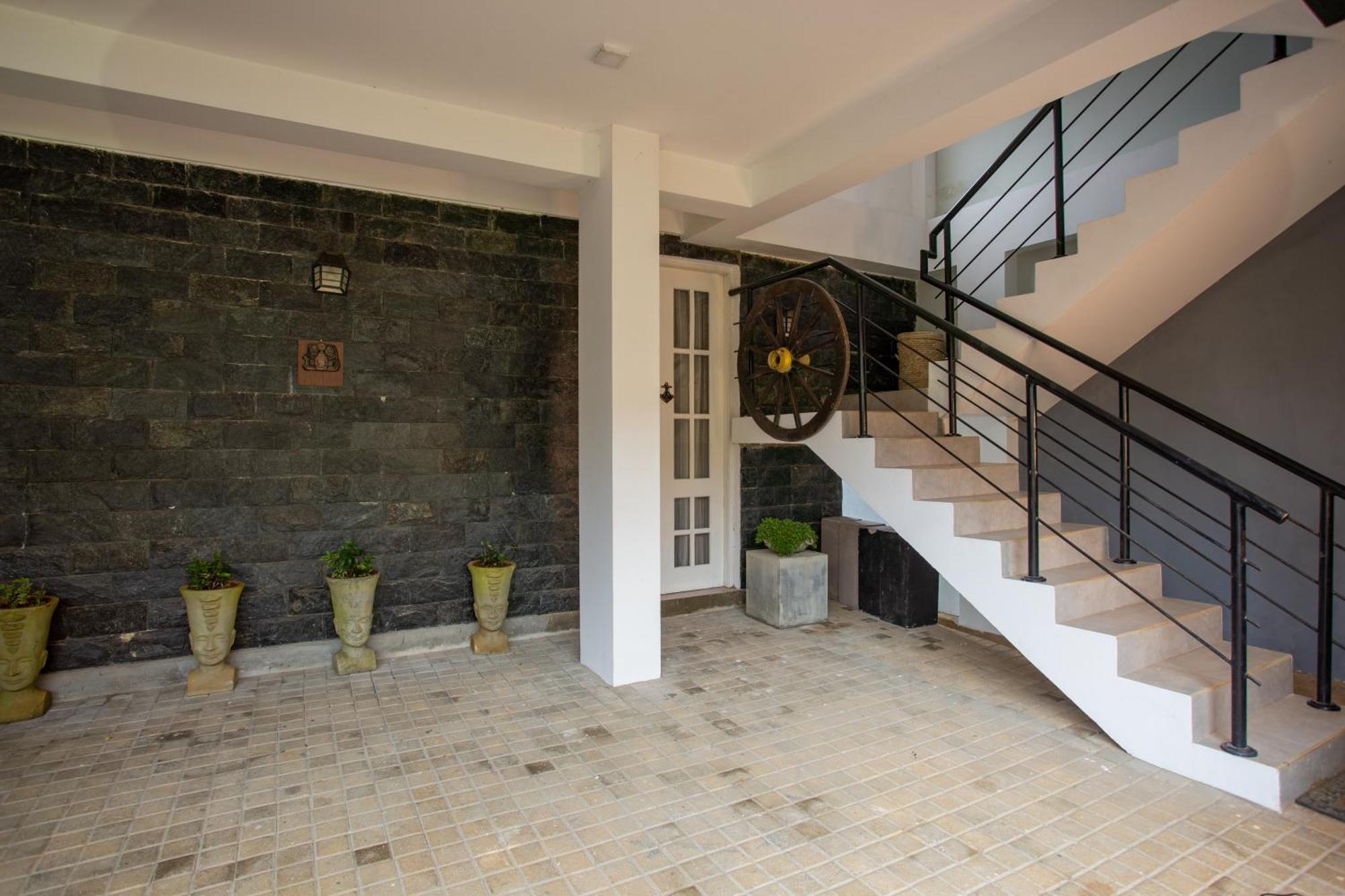 Hillneliya Hotel