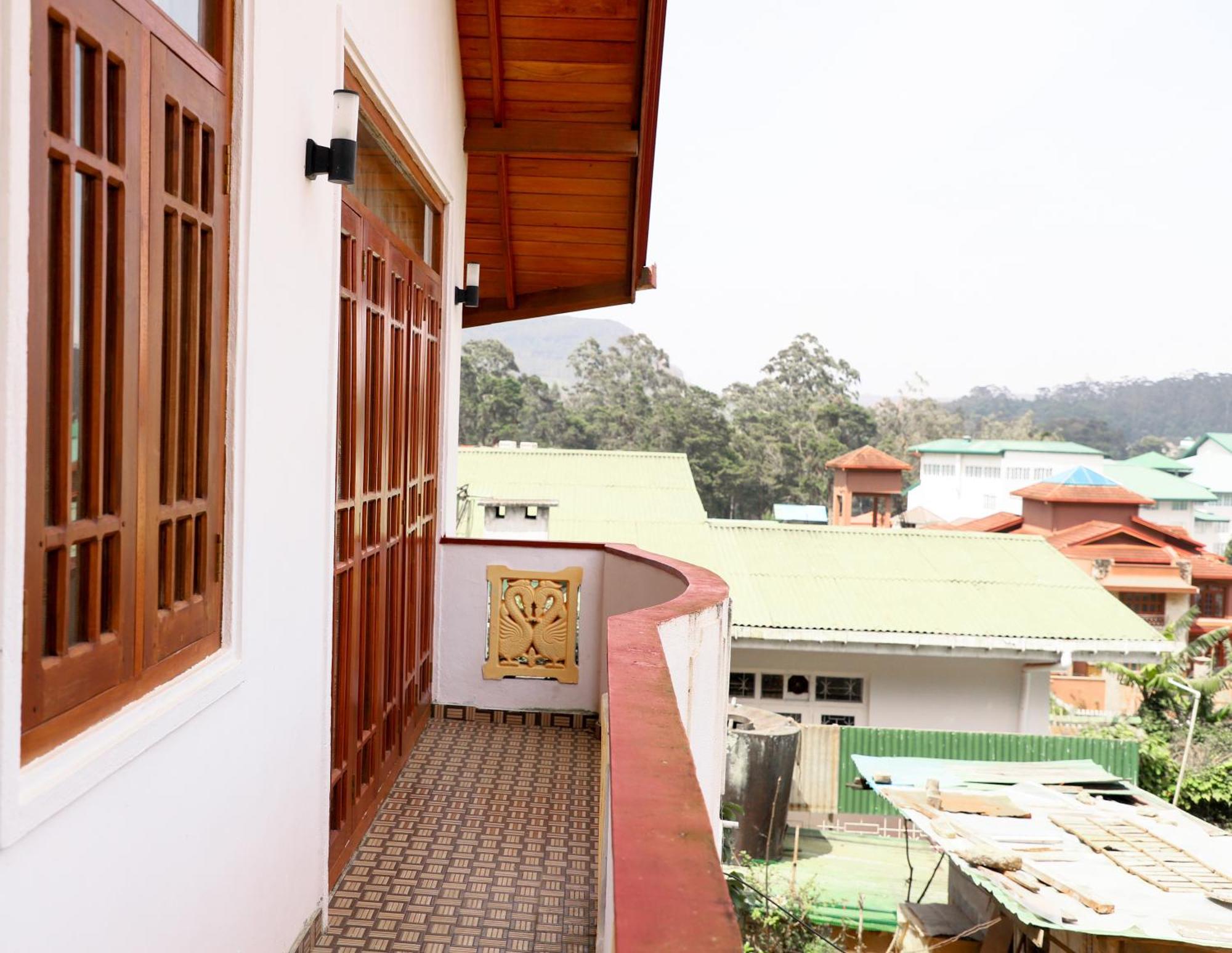 Oviya Guest Nuwara Eliya