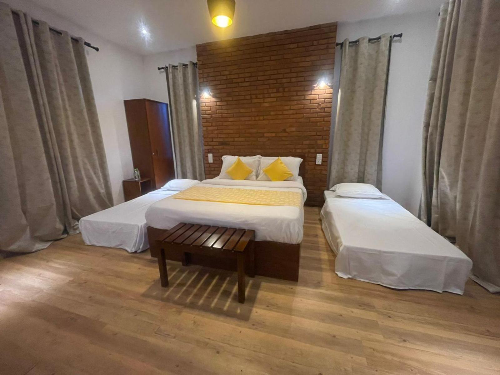 Fourth Milestone Guest house Nuwara Eliya
