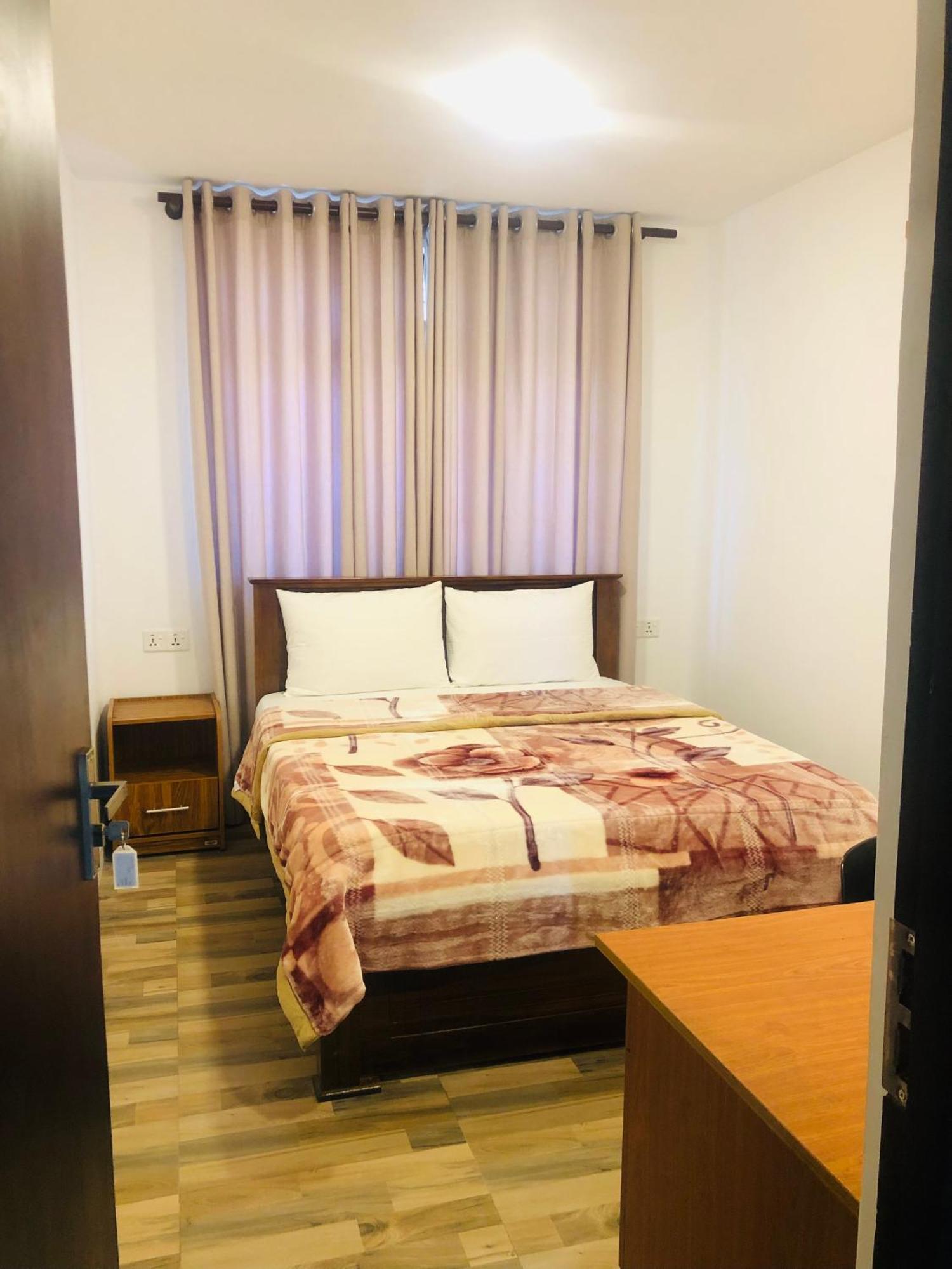 R21 * Nuwara Eliya