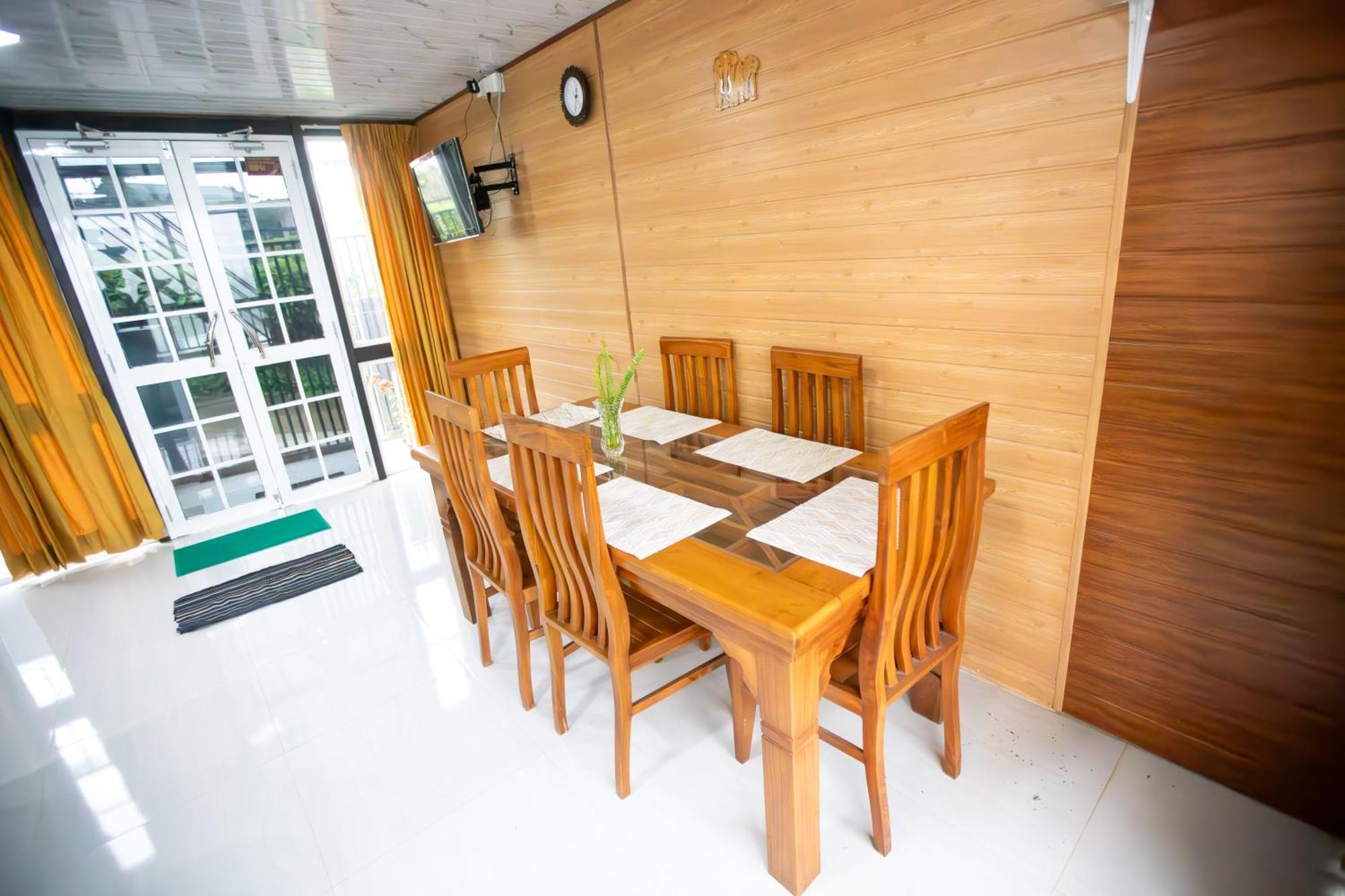 Minu's * Nuwara Eliya