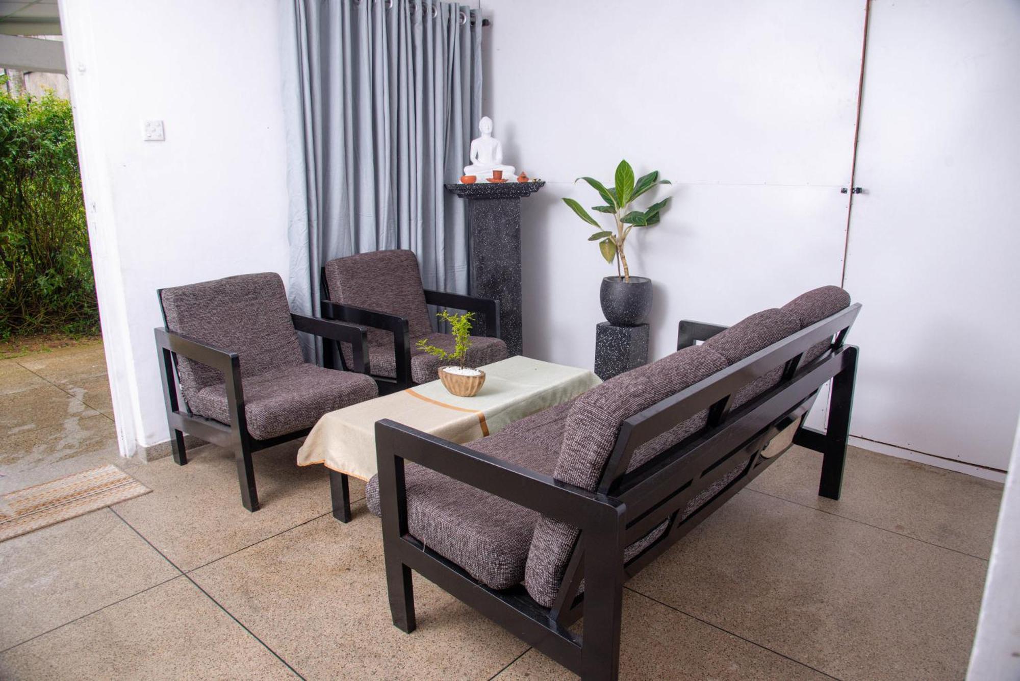 Inn Rose Palace Nuwara Eliya