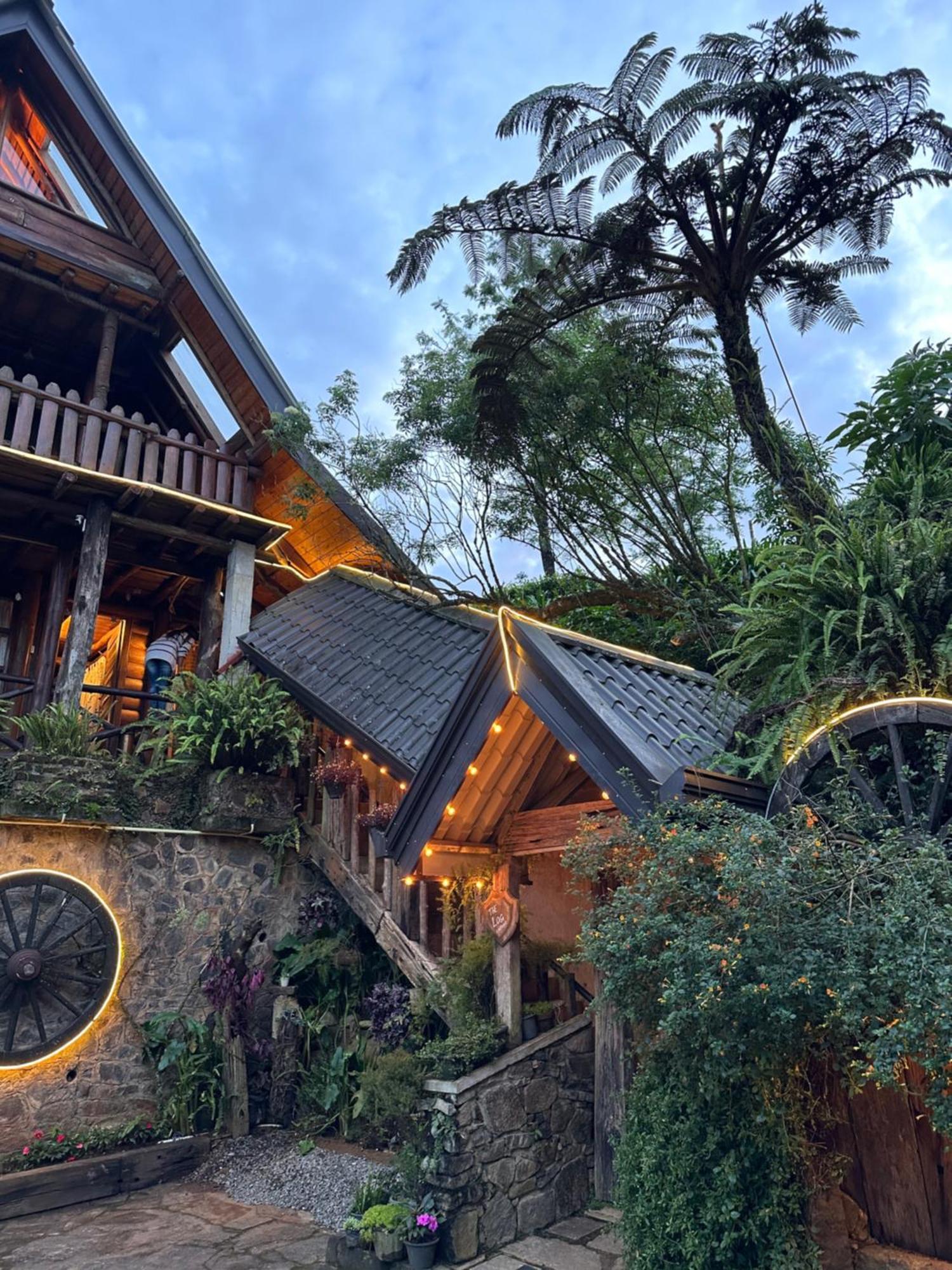 Villa 47 Nuwaraeliya Nuwara Eliya