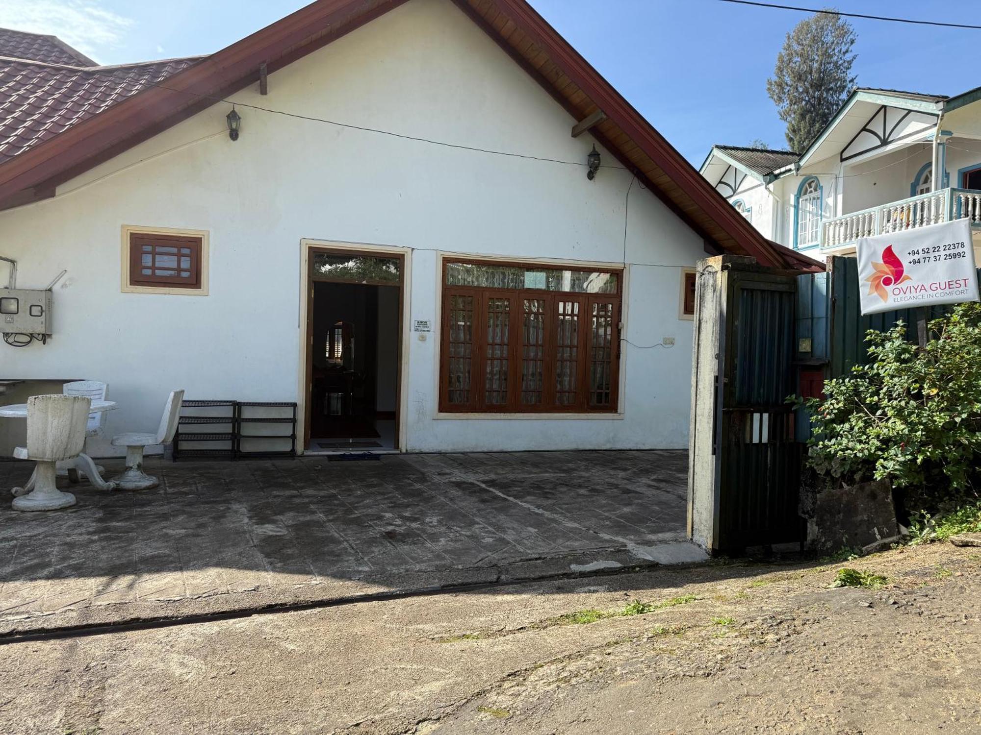 Oviya Guest Inn 3*