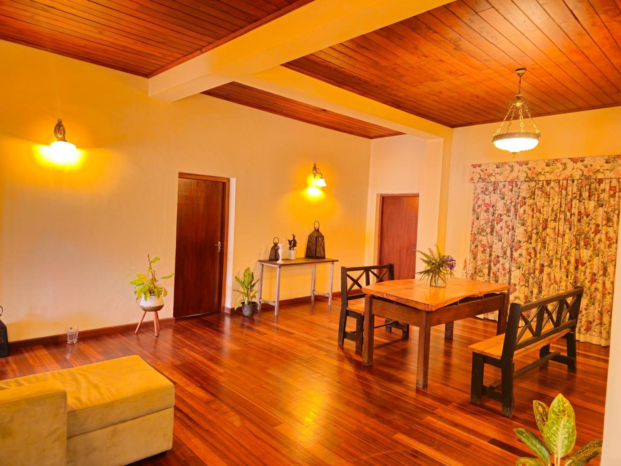 The Loris Manor Hotel Nuwara Eliya