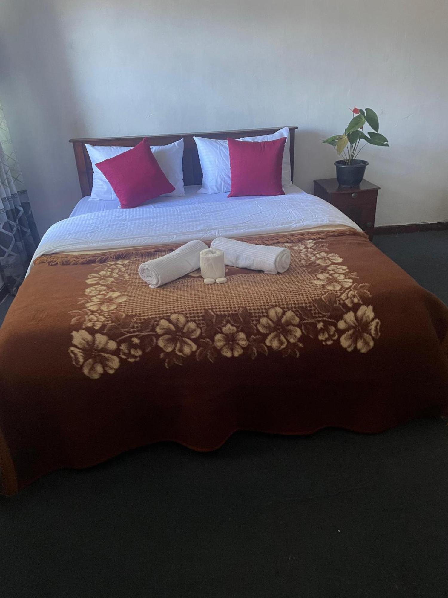Lodge Hill Side Nest Nuwara Eliya