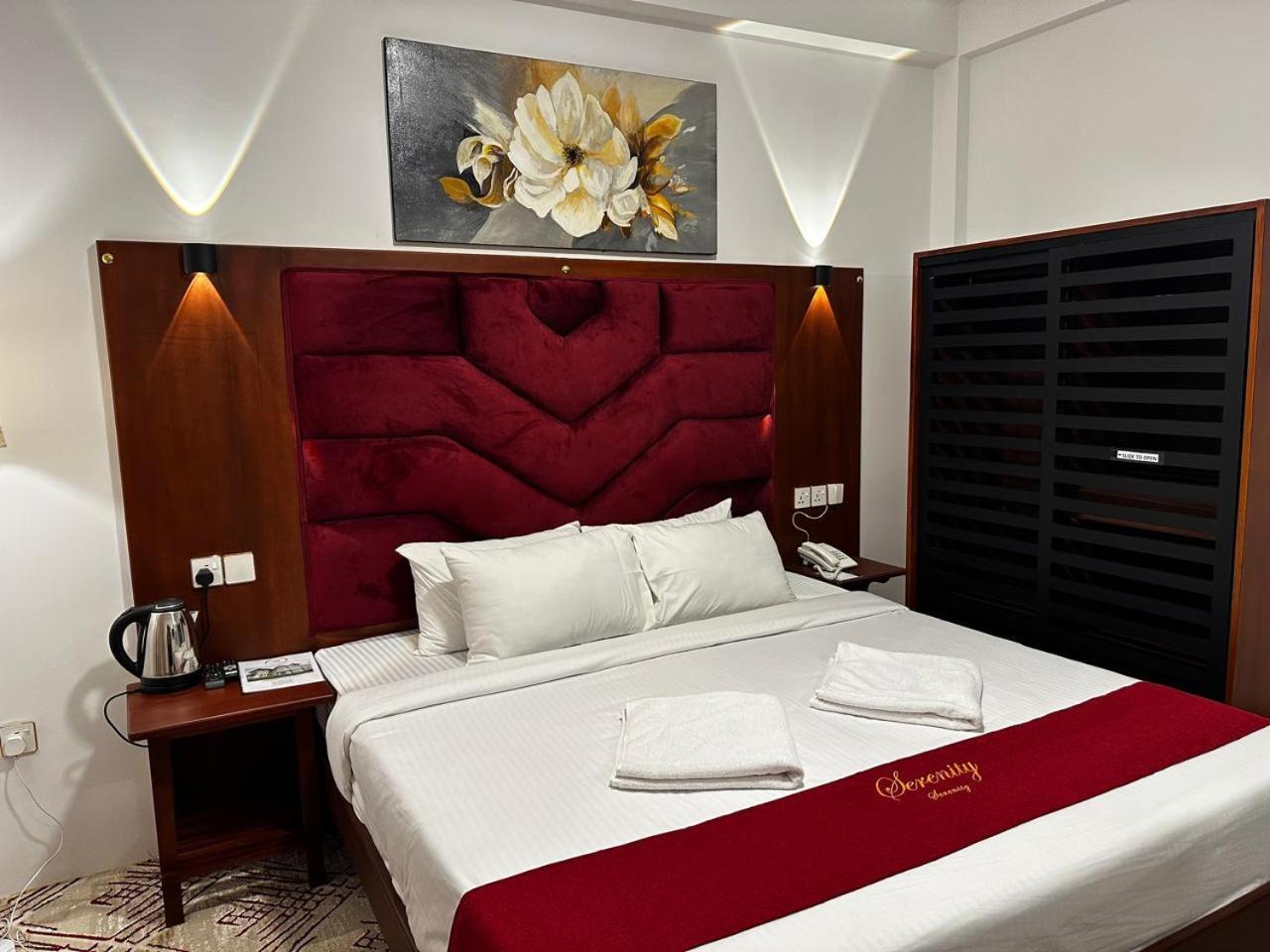 Serenity Hotel