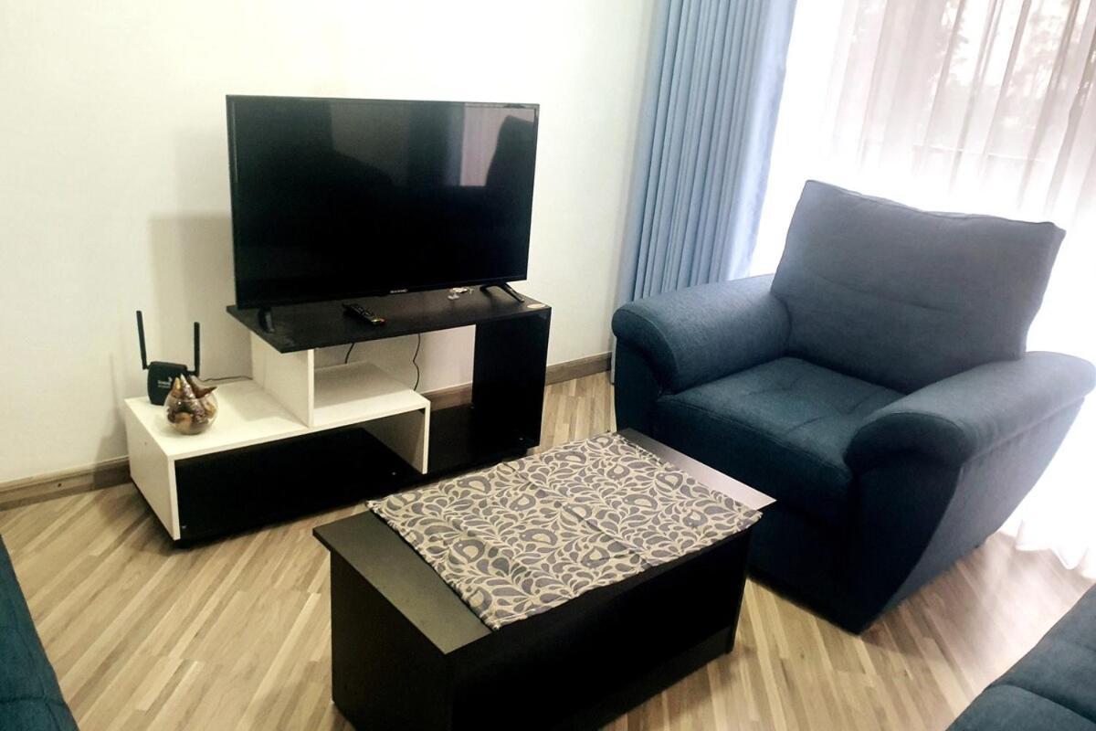 Apartment 3-bedroom Serviced In Town Nuwara Eliya