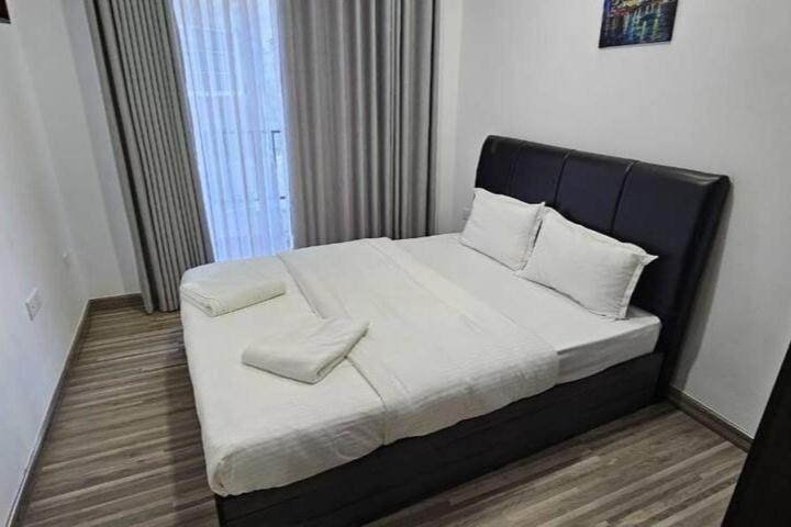 3-bedroom Serviced In Town Apartment *
