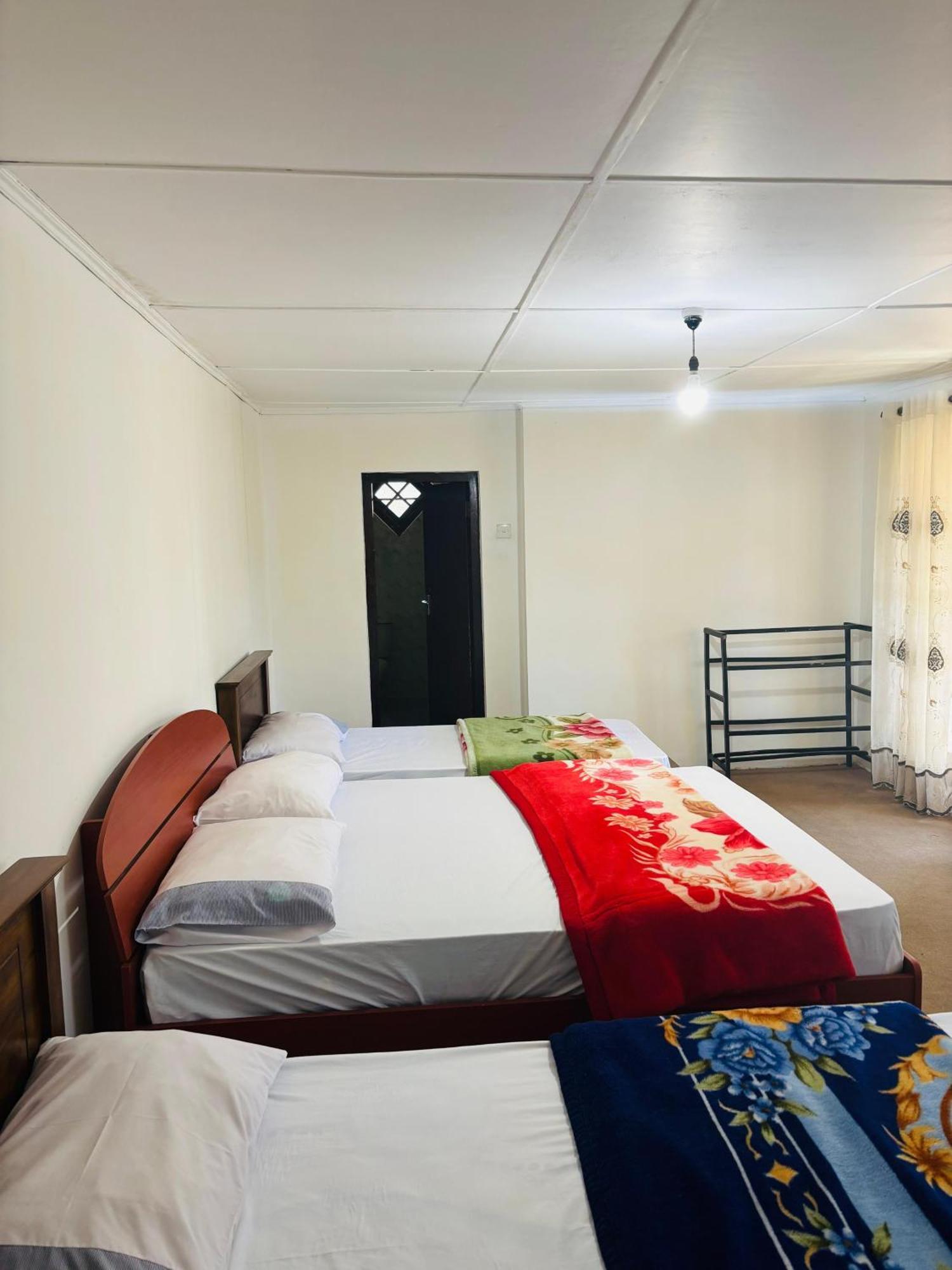 Selis Manor Homestay *