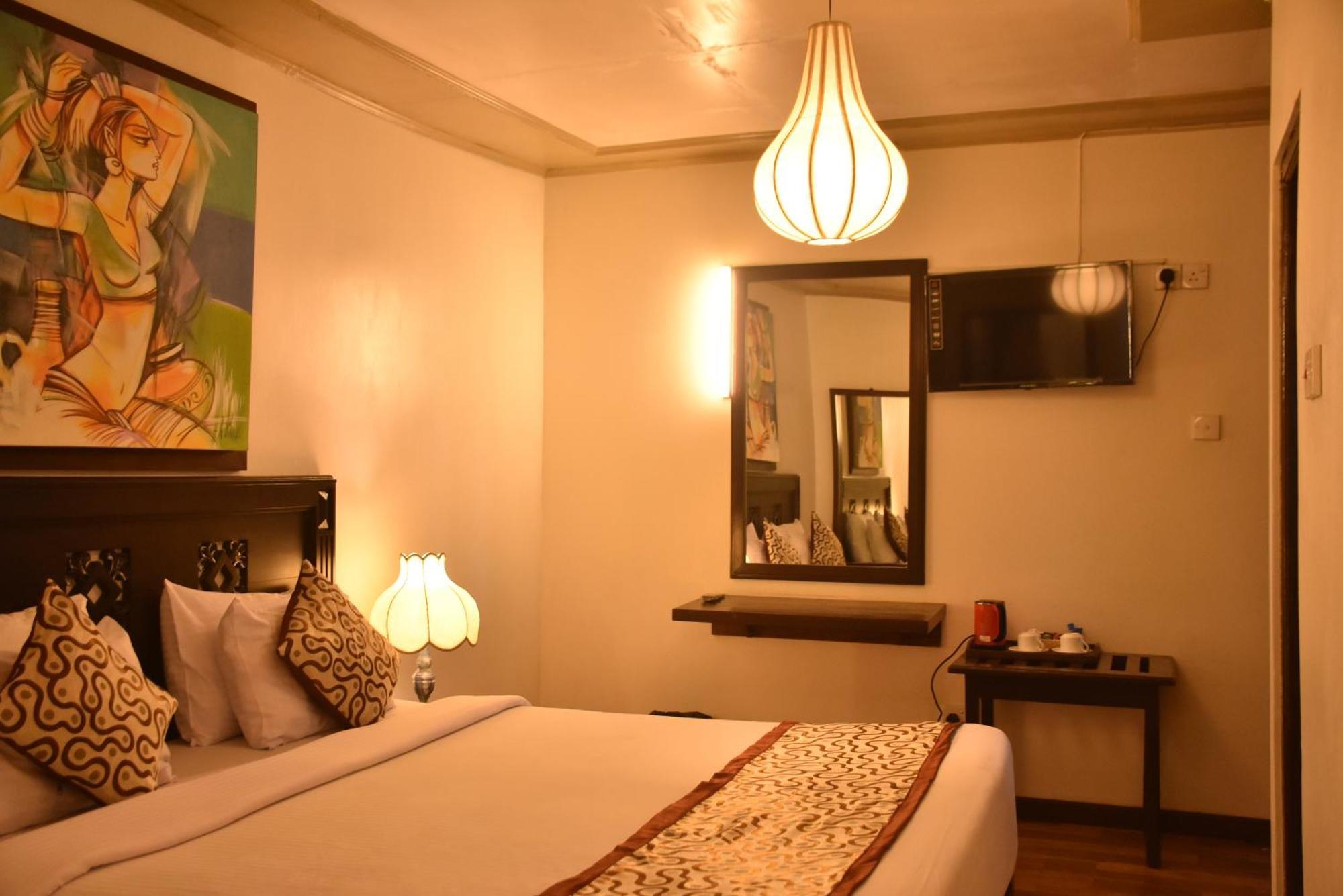Gregory's Hotel 3*