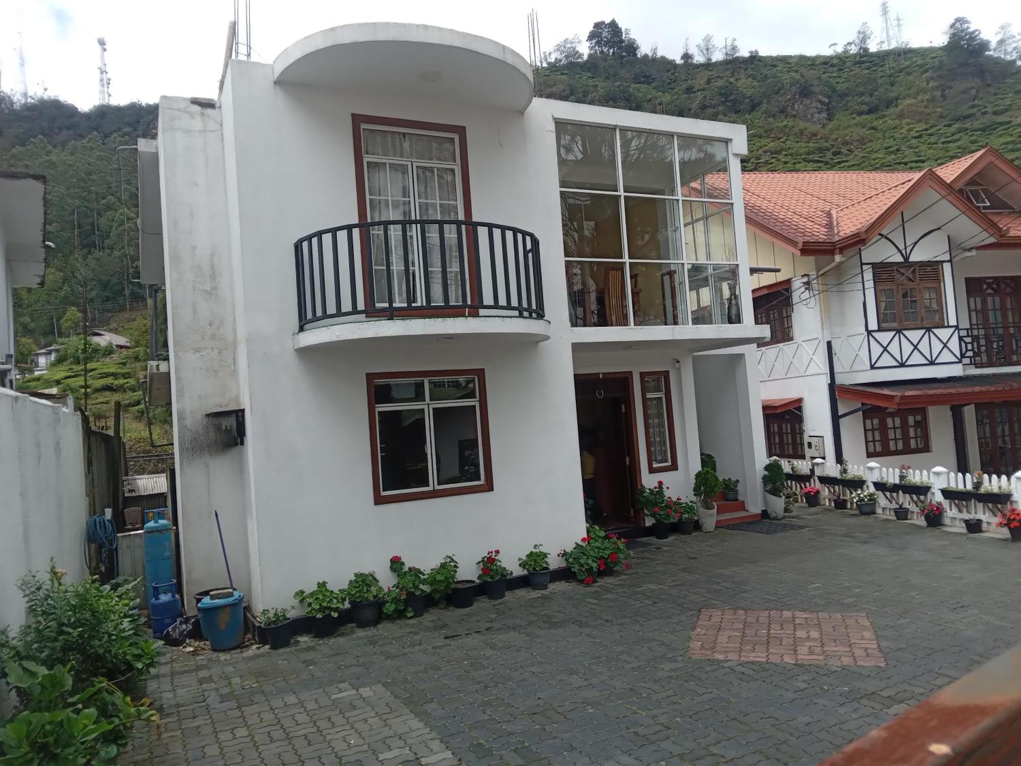 Summer Glow Guest - * Nuwara Eliya